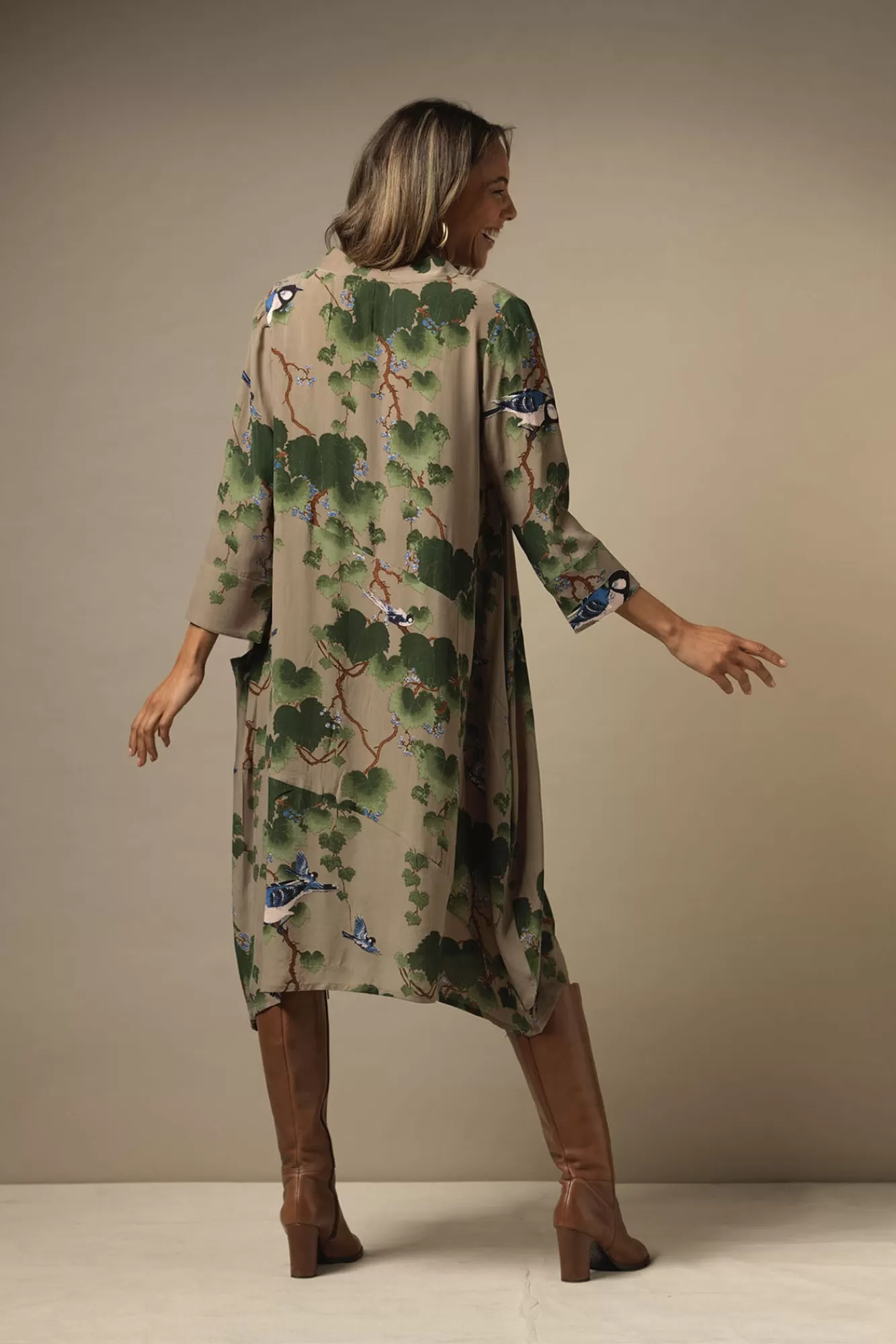 Robe Femme Élégante à Design Asymétrique - Tissu Acer Stone, Collection 100 Étoiles