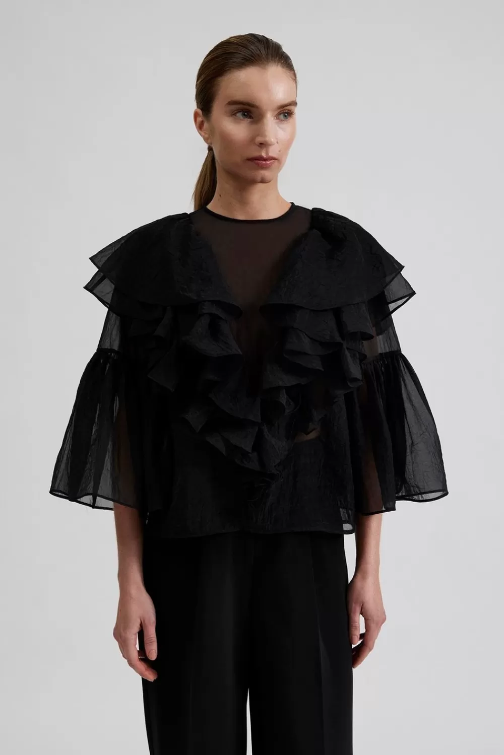 Malina Alexia - Chemisier Femme Noir Classique | Élégance Intemporelle - Nouvelle Tendance Automne 2023