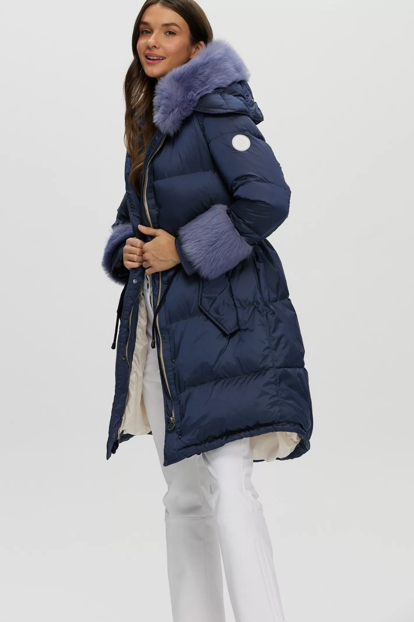 Veste d'hiver féminine GORSKI Montréal - Capuche amovible en agneau toscan et poignets doublés de fourrure luxueuse pour après-ski