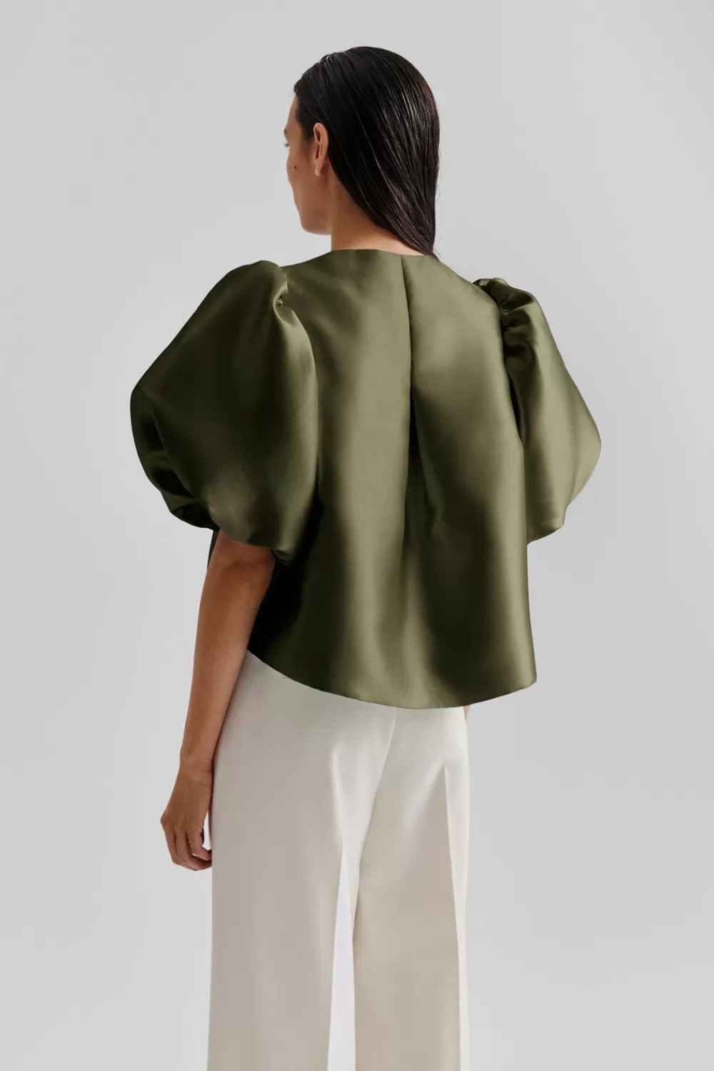 Malina Cléo - Chemise légère vert olive - Prix doux & élégance intemporelle