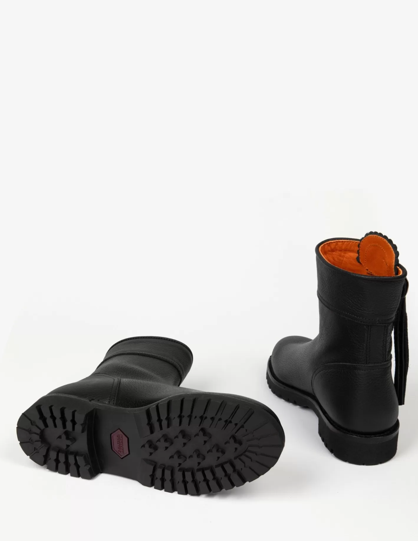 Découvrez nos Bottines Courtes à Franges en Cuir - Semelle Goodyear Artisanale pour un Style Équestre Raffiné