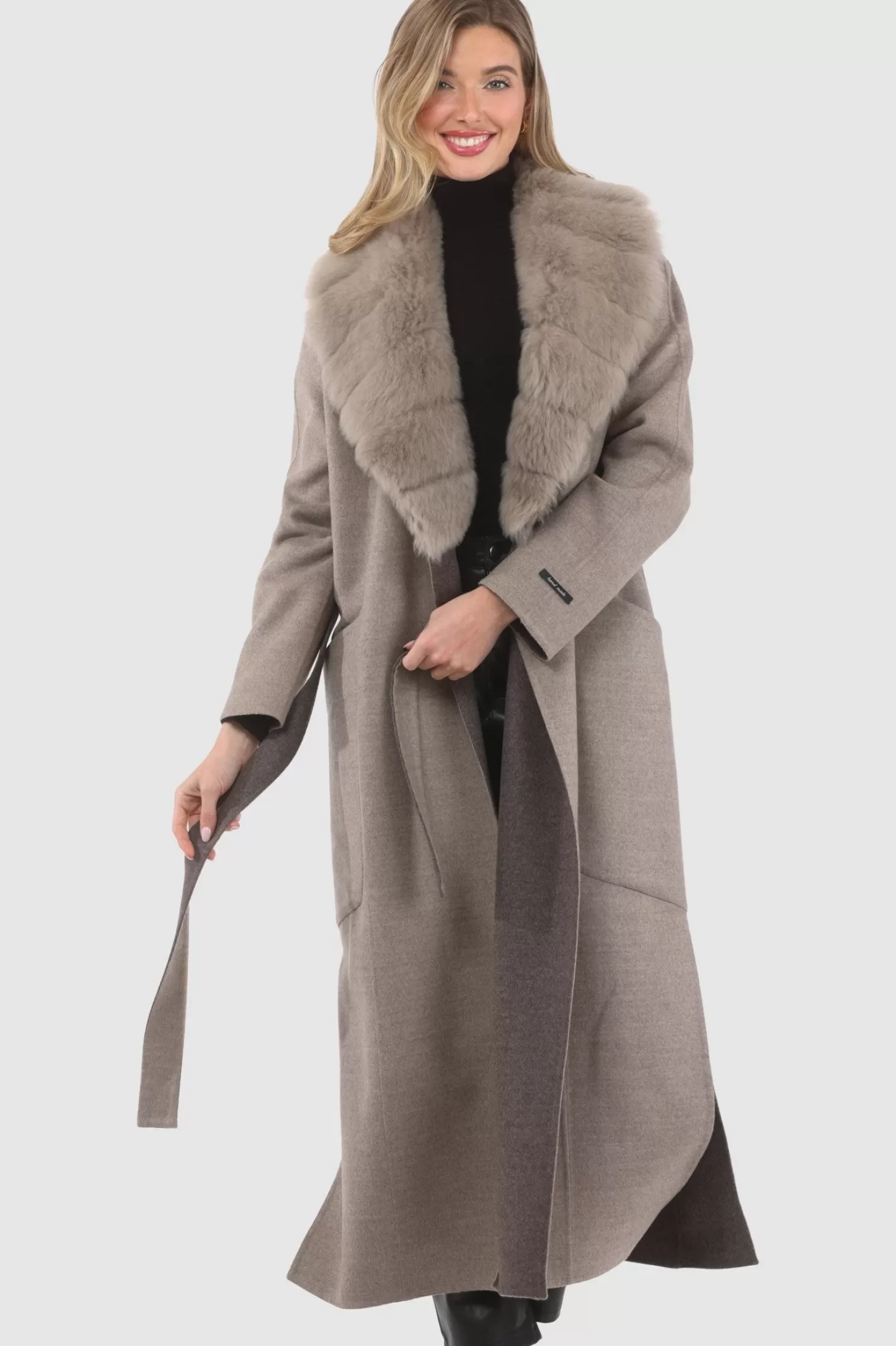 Manteau Femme GORSKI Montréal - Réversible en Cachemire Loro Piana et Laine avec Col en Shearling Merinillo Amovible & Ceinture Chic