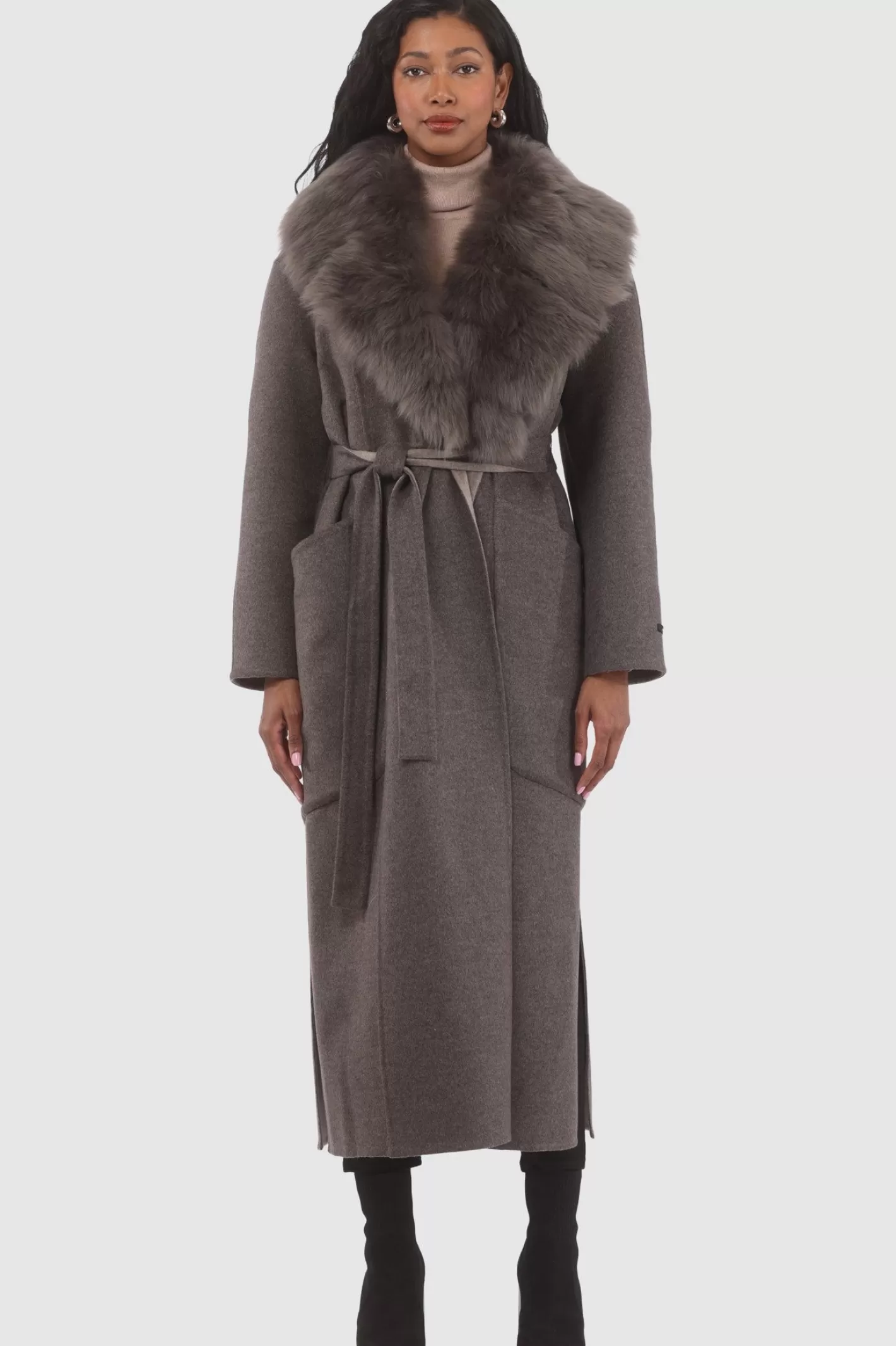 Manteau Femme GORSKI Montréal - Réversible en Cachemire Loro Piana et Laine avec Col en Shearling Merinillo Amovible & Ceinture Chic