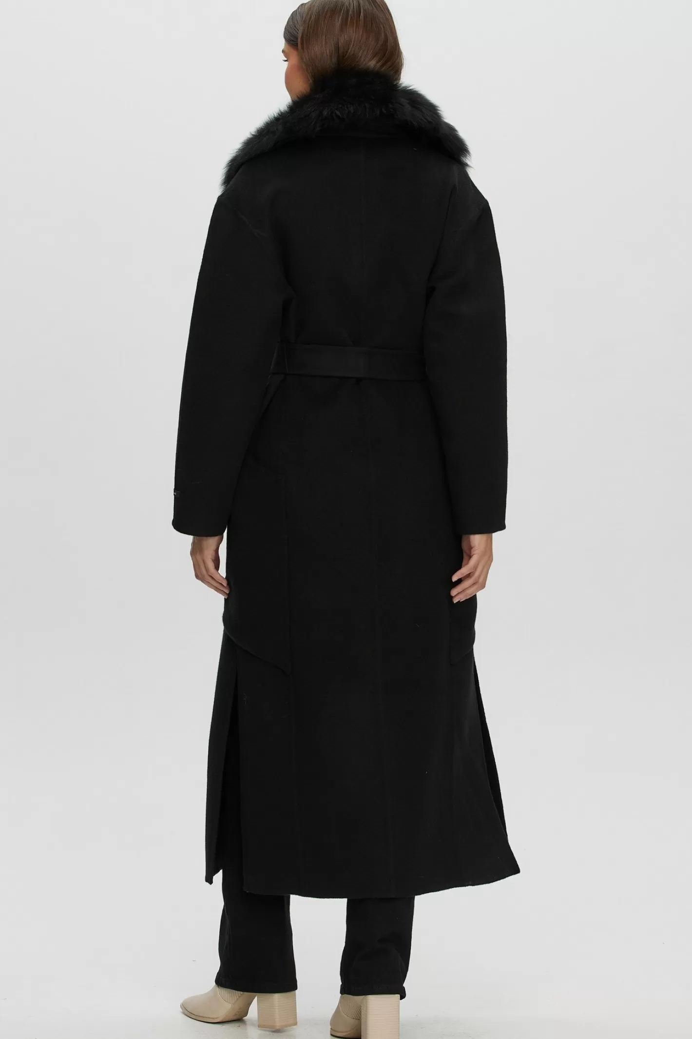 Manteau Femme GORSKI Montréal - Réversible en Cachemire Loro Piana et Laine avec Col en Shearling Merinillo Amovible & Ceinture Chic