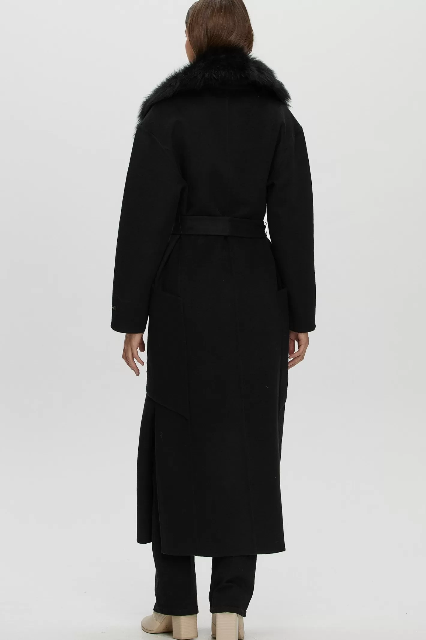 Manteau Femme GORSKI Montréal - Réversible en Cachemire Loro Piana et Laine avec Col en Shearling Merinillo Amovible & Ceinture Chic