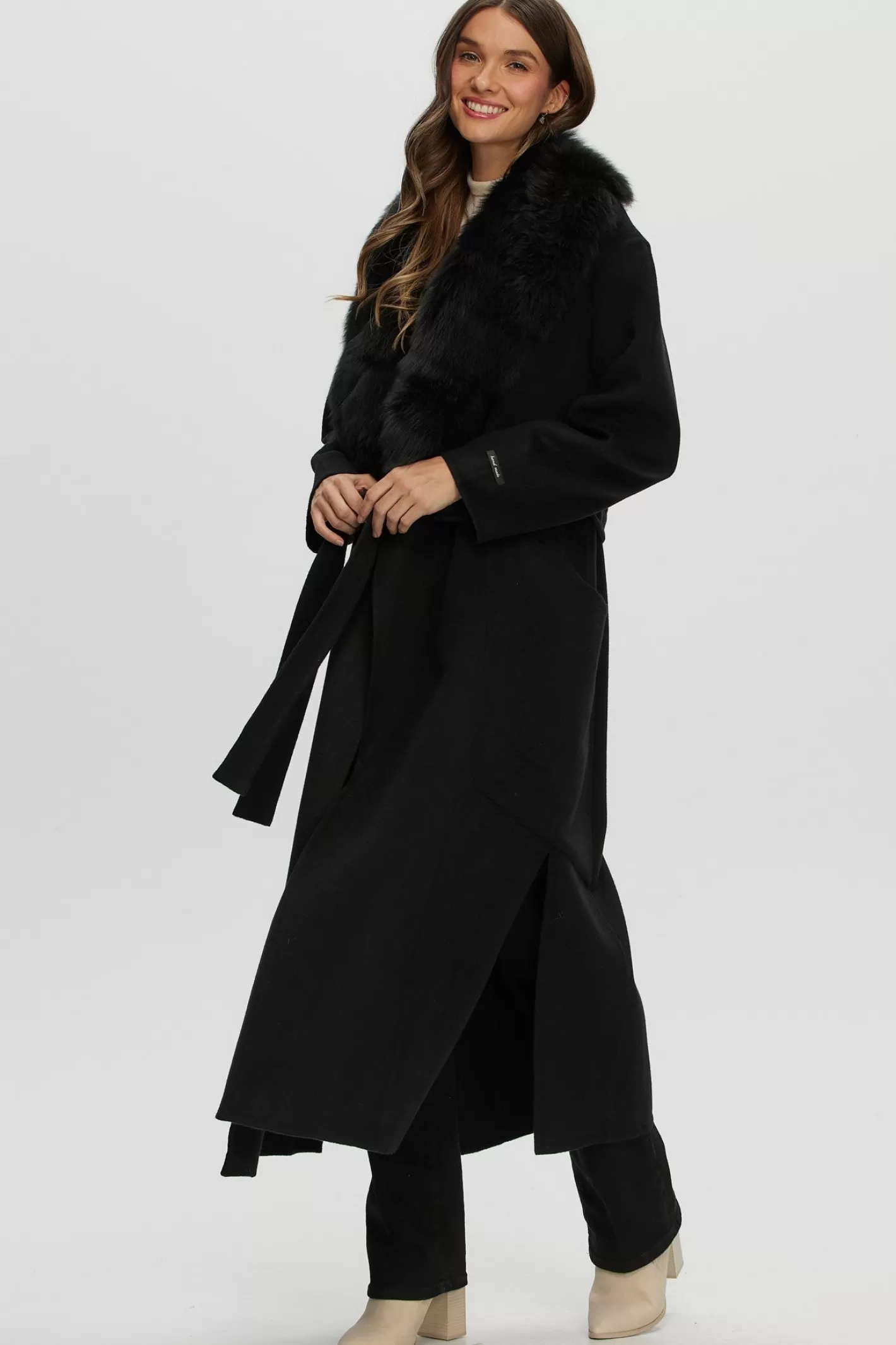Manteau Femme GORSKI Montréal - Réversible en Cachemire Loro Piana et Laine avec Col en Shearling Merinillo Amovible & Ceinture Chic