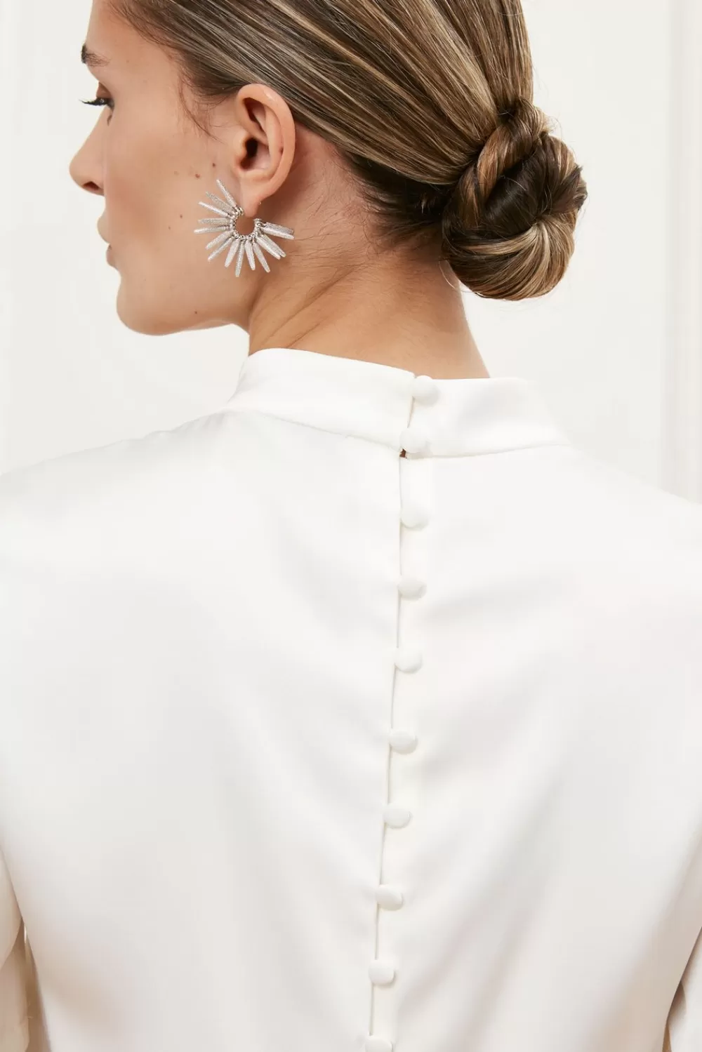 Élégant décolleté Elsa - Couleur crème vibrante par Malina
