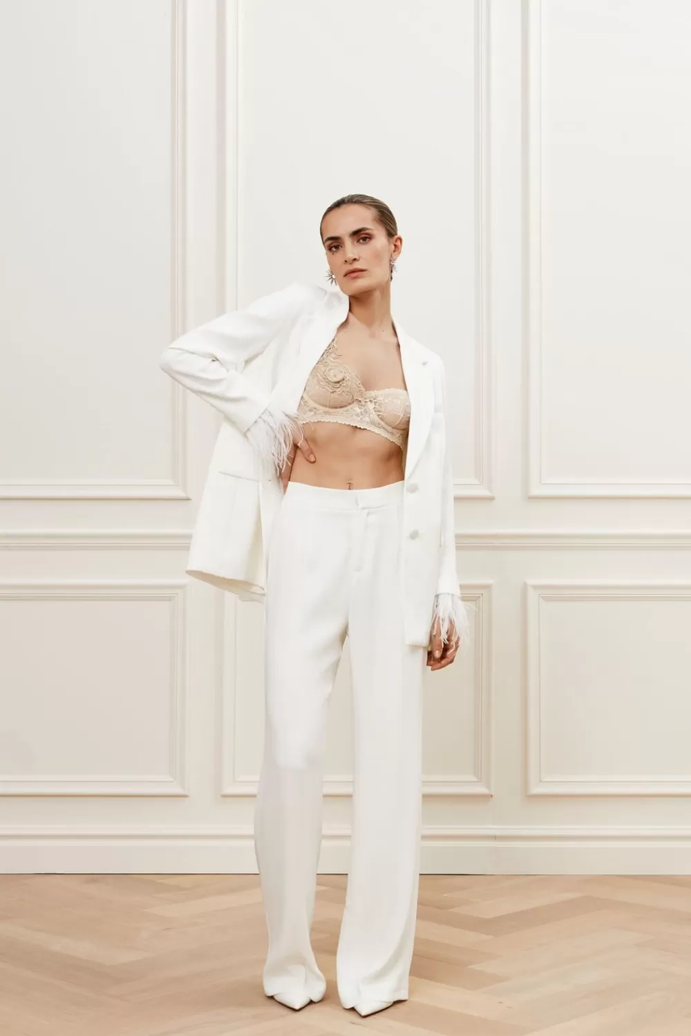 Veste Femme Malina Emmy - Couleur Ivoire Élégante, Design Intemporel et Confort Optimal