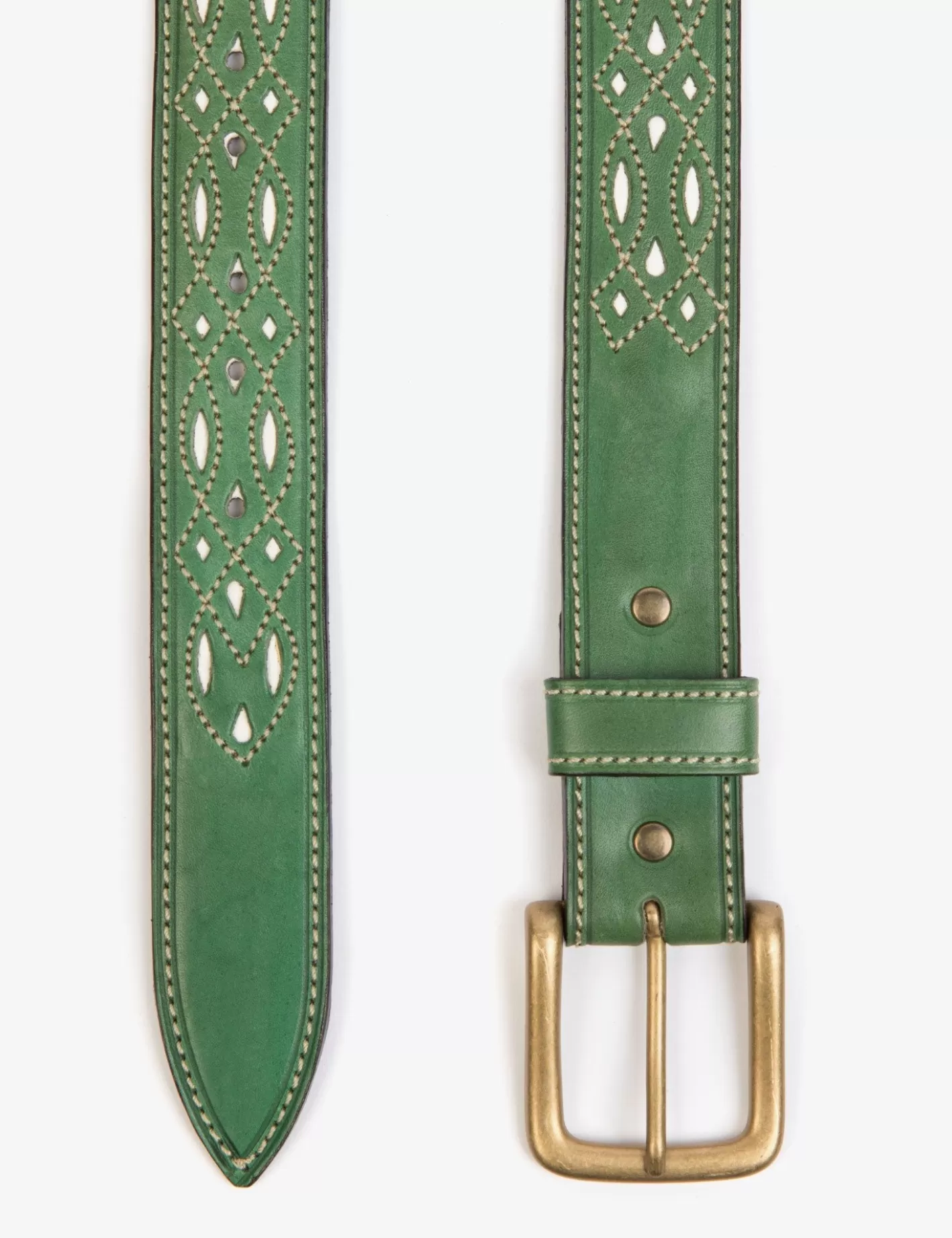 Ceintures Feria : Collection Exclusive pour Élégance Intemporelle 

Modèles Tendance - Cuir Véritable & Finitions Premium 

Style Urbain Polyvalent (Jour/Nuit) - Tailles Adjustables 

Édition Limitée avec Boucles Design Originales