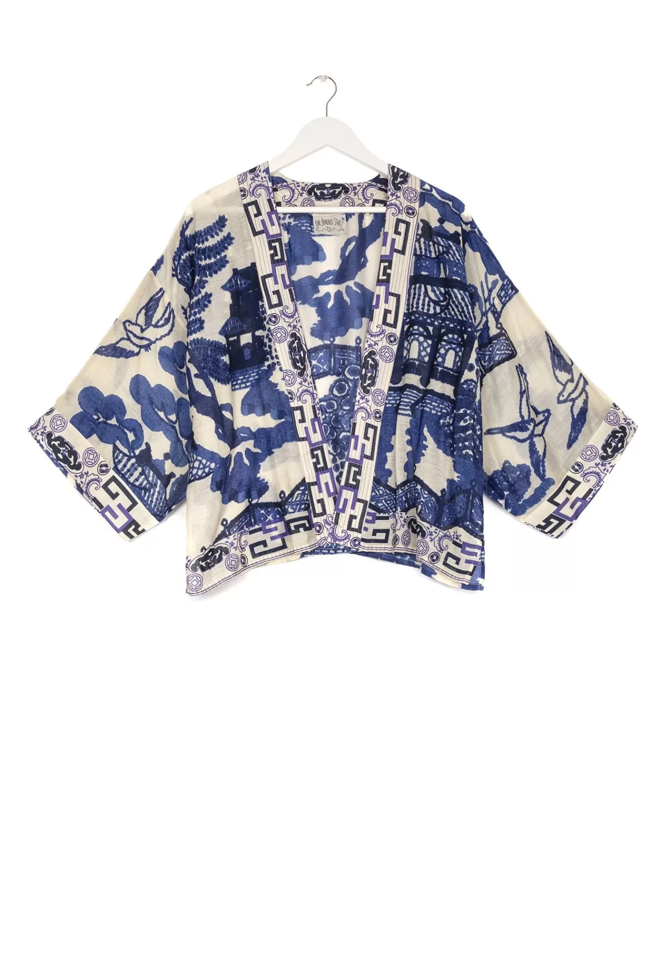 Kimono Femme Élégant - Court Brodé Constellation Étoilée, Motif Saules Géants Bleu Nuit - Style Japonais Moderne