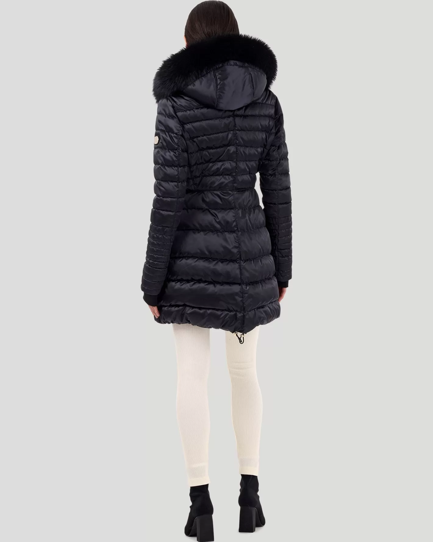 Veste femme GORSKI - Collection Montréal | Coupe ajustée après-ski avec capuche détachable doublée d'agneau shearling toscan