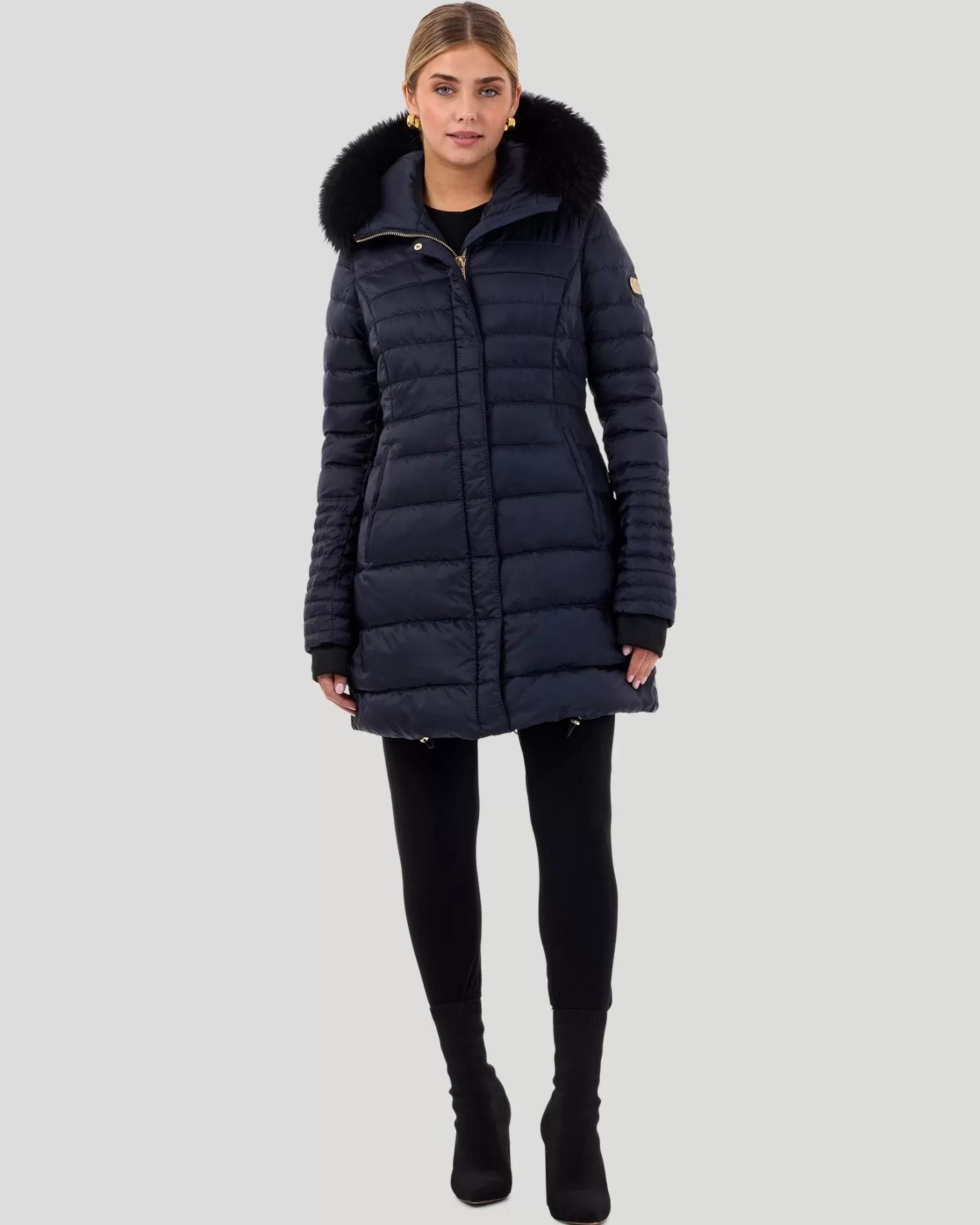 Veste femme GORSKI - Collection Montréal | Coupe ajustée après-ski avec capuche détachable doublée d'agneau shearling toscan