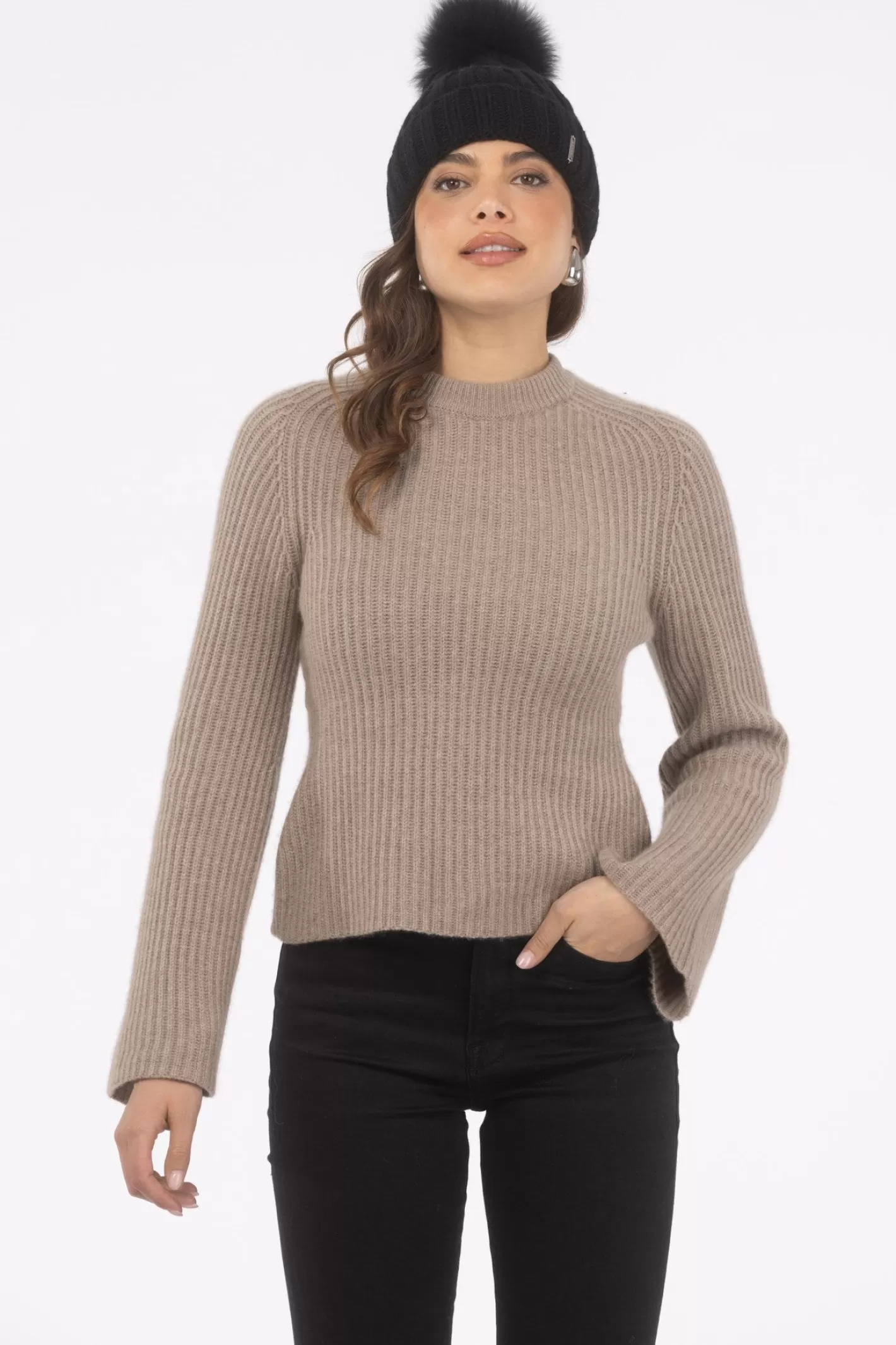 Bonnet Tricoté Main GORSKI Montréal - Toque Femme avec Pompon d'Agneau Luxueux