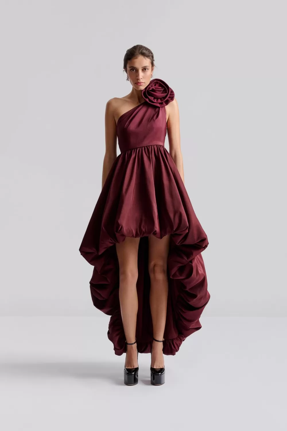 Robe longue Malina Lacey - Rouge Profond | Nouvelle collection élégante