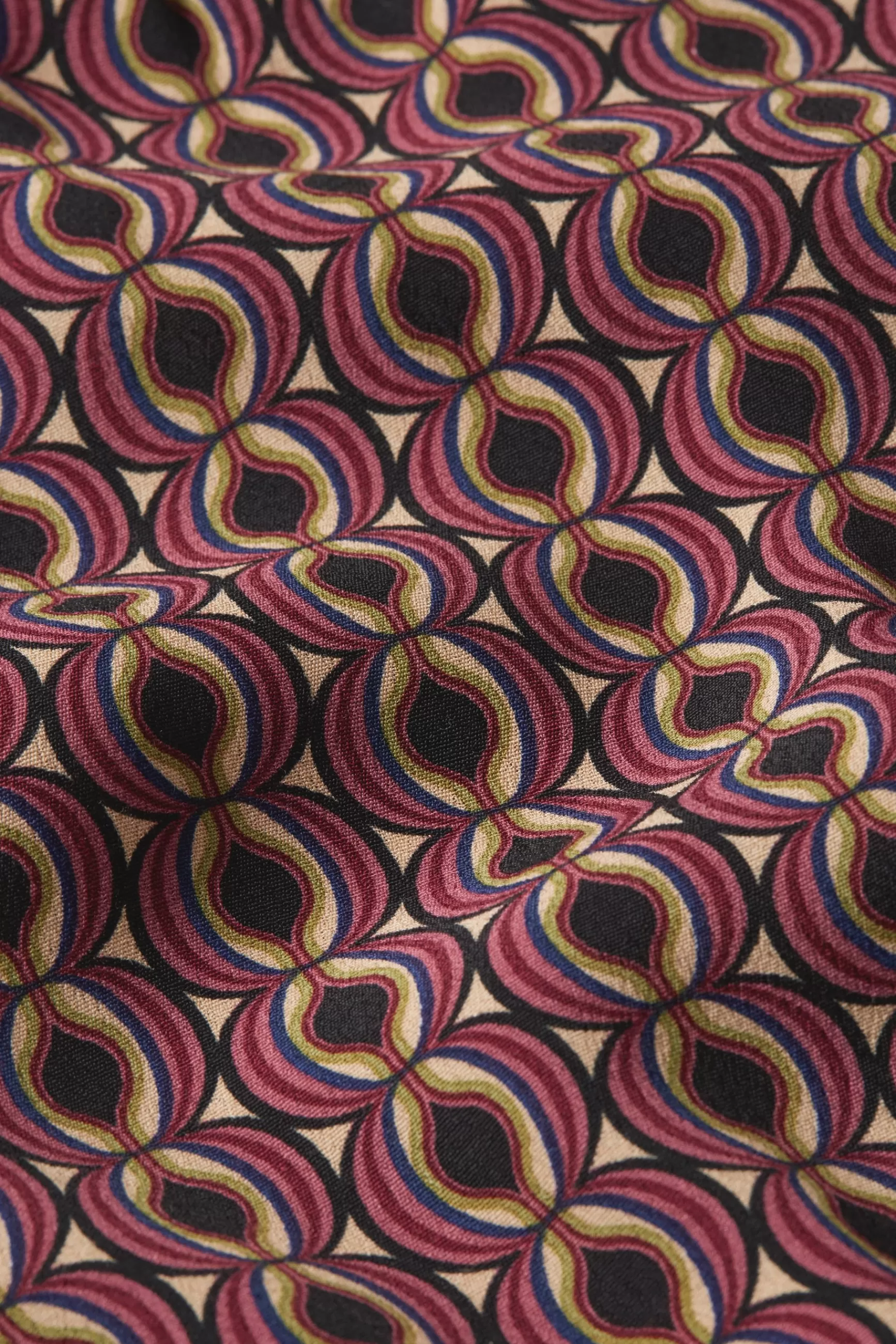DAMES Collection Printemps 2024 - Haut Femme Élégant King Louie Lizzy, Design Tendance Hoopah pour Silhouette Rafinée