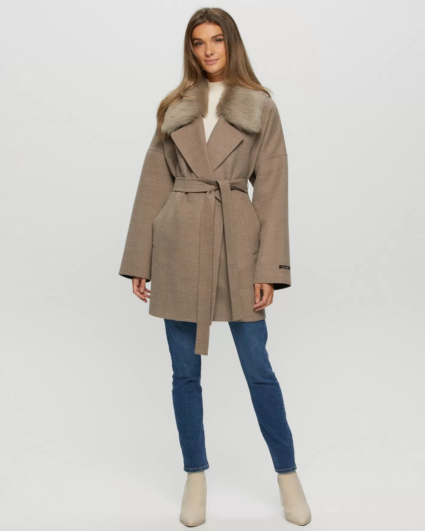 Veste Cintrée GORSKI Montréal en Laine et Cachemire - Ceinture Integrée avec Garniture Détachable en Agneau Shearling Toscana