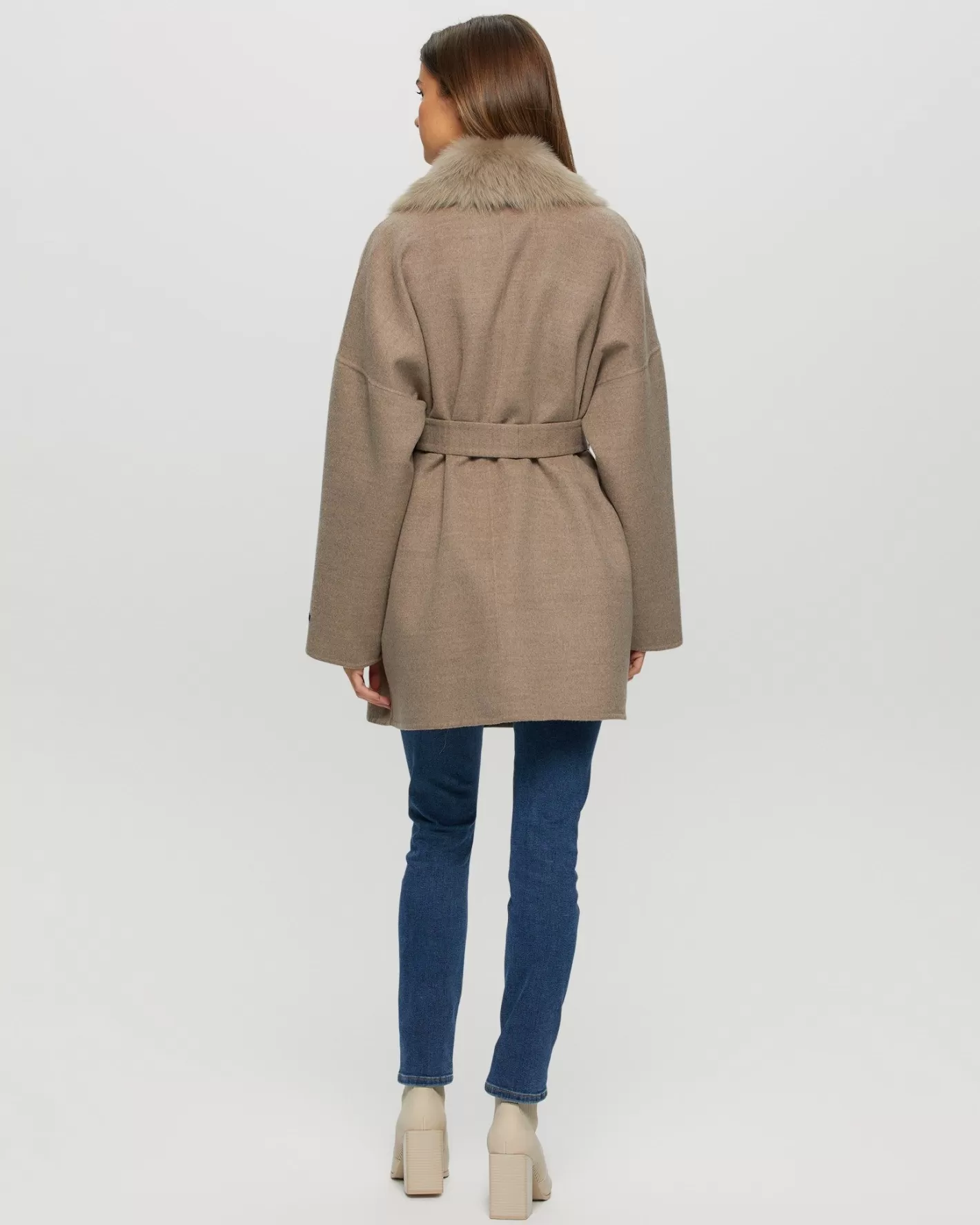 Veste Cintrée GORSKI Montréal en Laine et Cachemire - Ceinture Integrée avec Garniture Détachable en Agneau Shearling Toscana