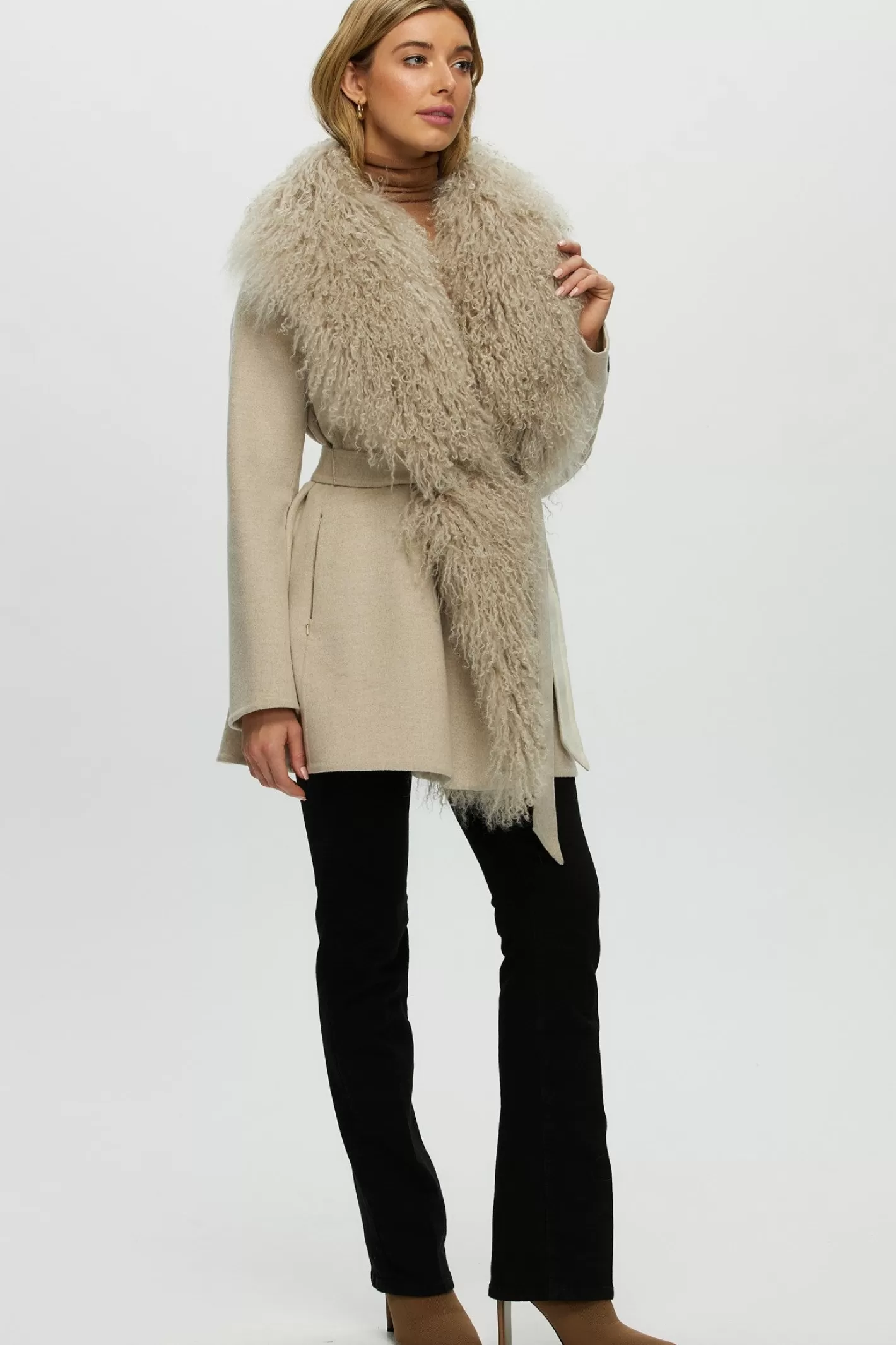 Veste d'hiver GORSKI Montréal - Mélange élégant cachemire Loro Piana et laine noble avec détails raffinés en agneau sélectionné pour femme