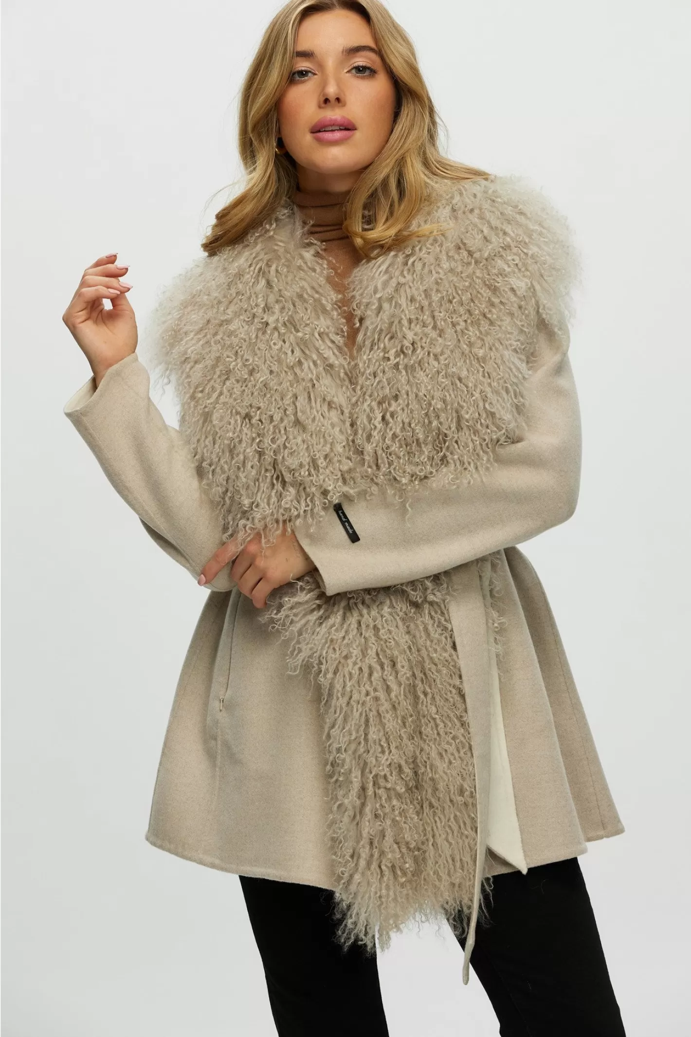 Veste d'hiver GORSKI Montréal - Mélange élégant cachemire Loro Piana et laine noble avec détails raffinés en agneau sélectionné pour femme