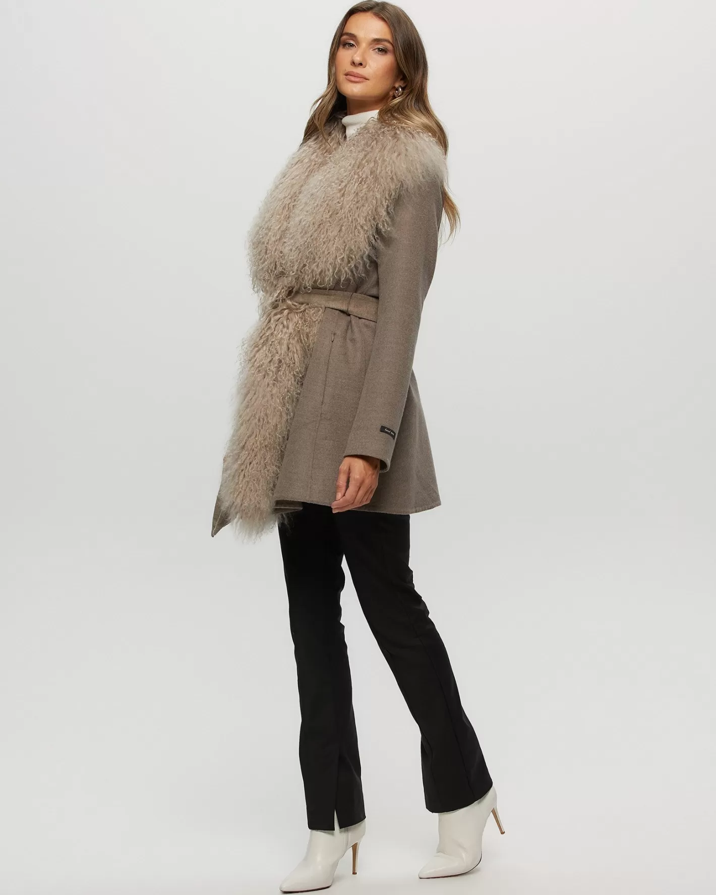 Veste d'hiver GORSKI Montréal - Mélange élégant cachemire Loro Piana et laine noble avec détails raffinés en agneau sélectionné pour femme