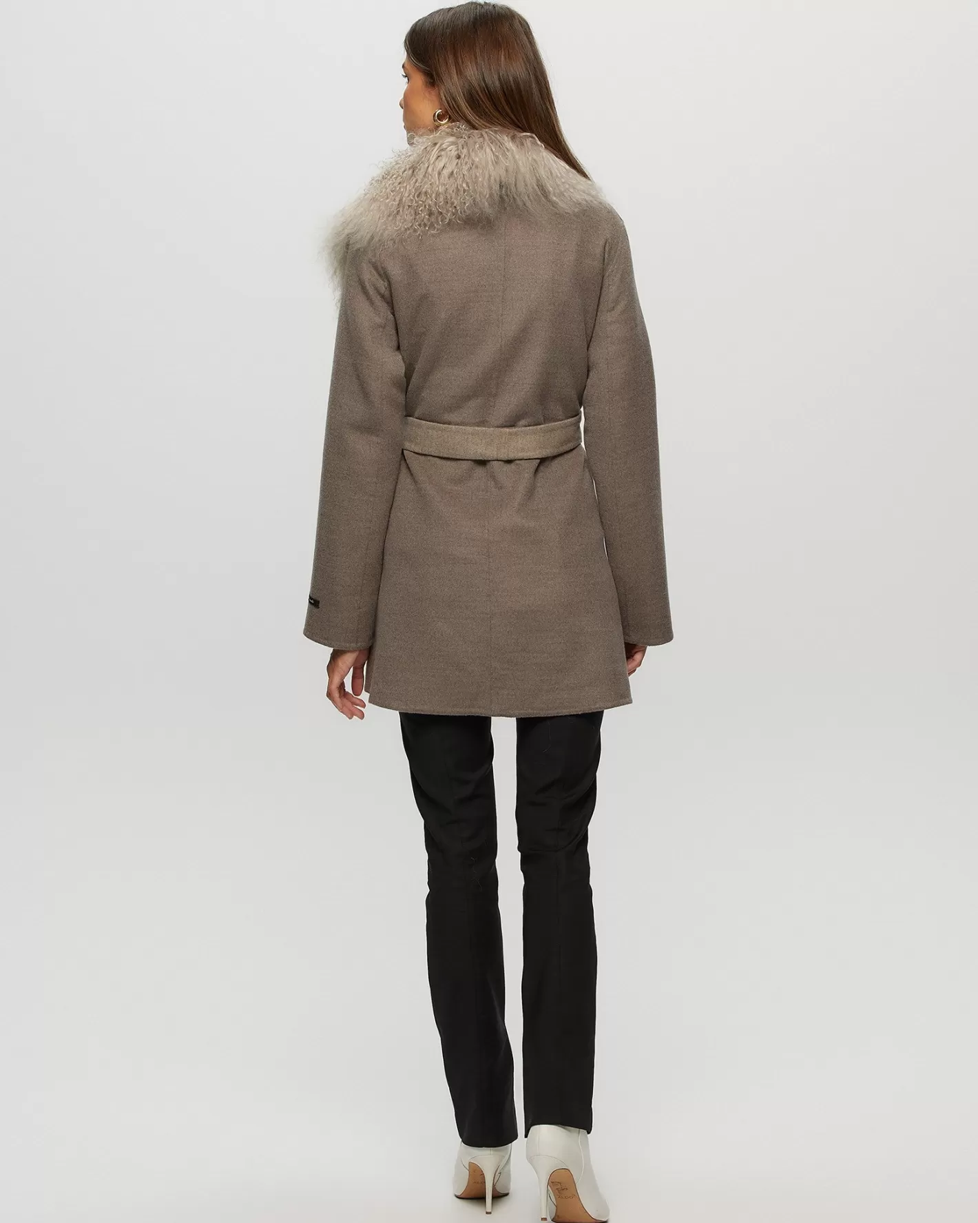 Veste d'hiver GORSKI Montréal - Mélange élégant cachemire Loro Piana et laine noble avec détails raffinés en agneau sélectionné pour femme