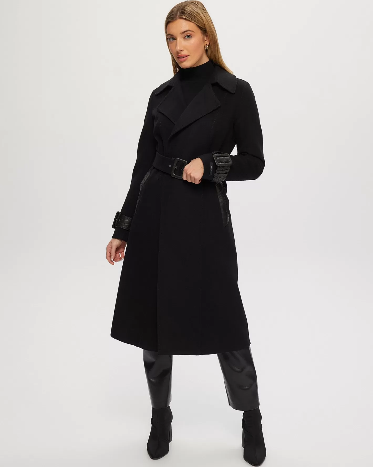 Manteau trench femme en cachemire et laine Loro Piana avec détails cuir - Édition Montréal GORSKI
