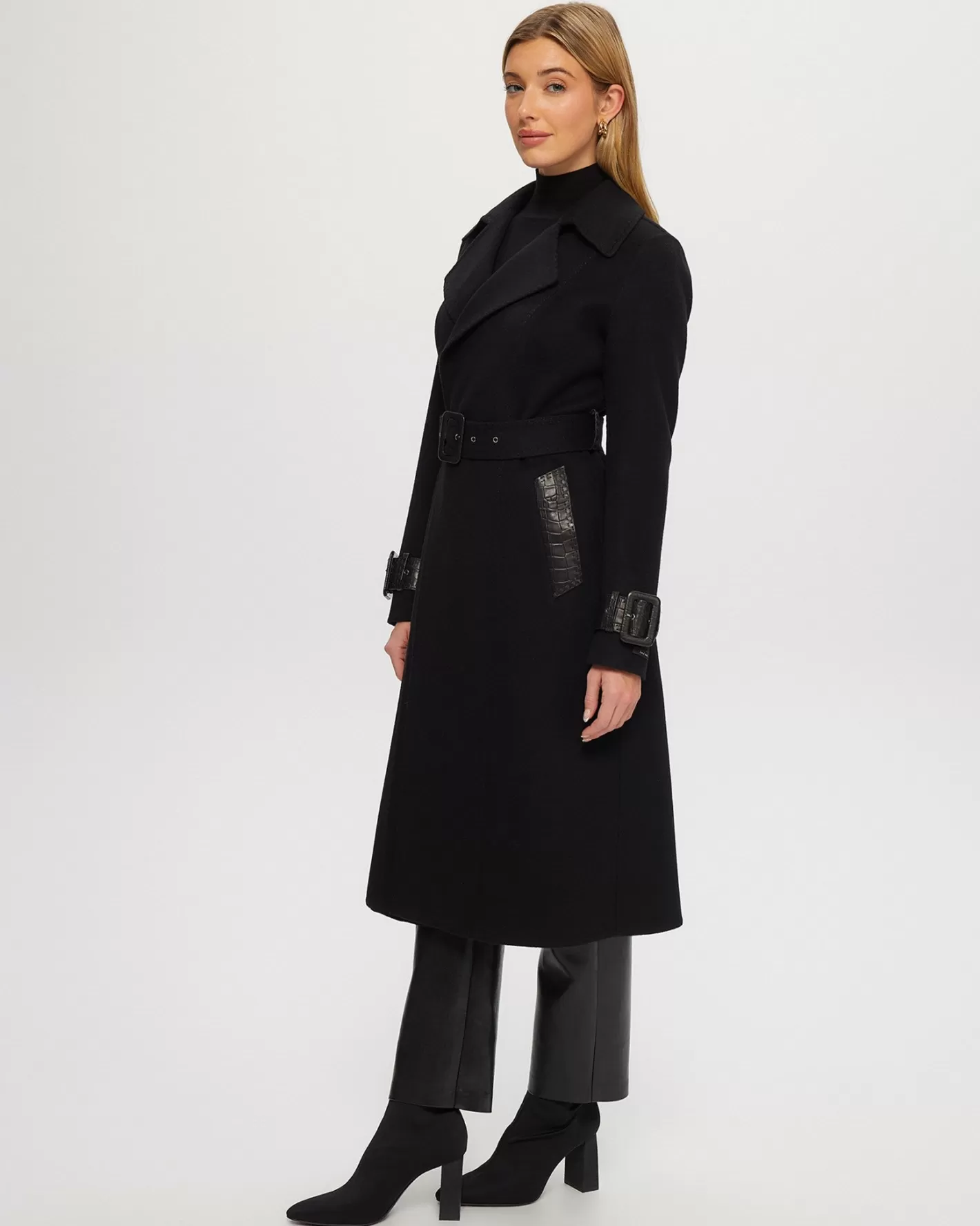 Manteau trench femme en cachemire et laine Loro Piana avec détails cuir - Édition Montréal GORSKI