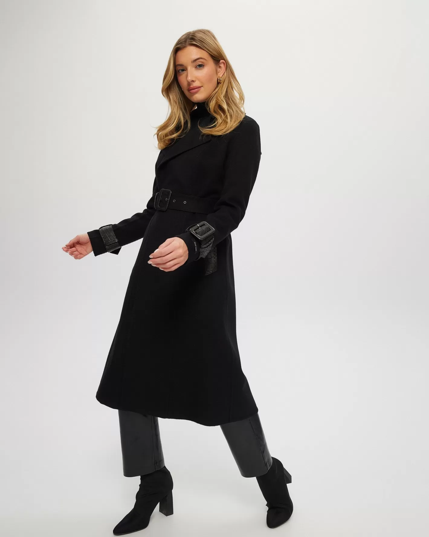 Manteau trench femme en cachemire et laine Loro Piana avec détails cuir - Édition Montréal GORSKI