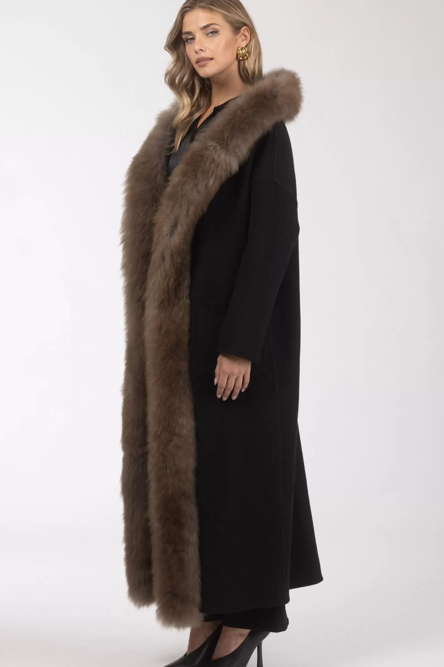 Parka d'hiver femme GORSKI Montréal - Cachemire Loro Piana avec garniture en poils de chèvre sélectionnés