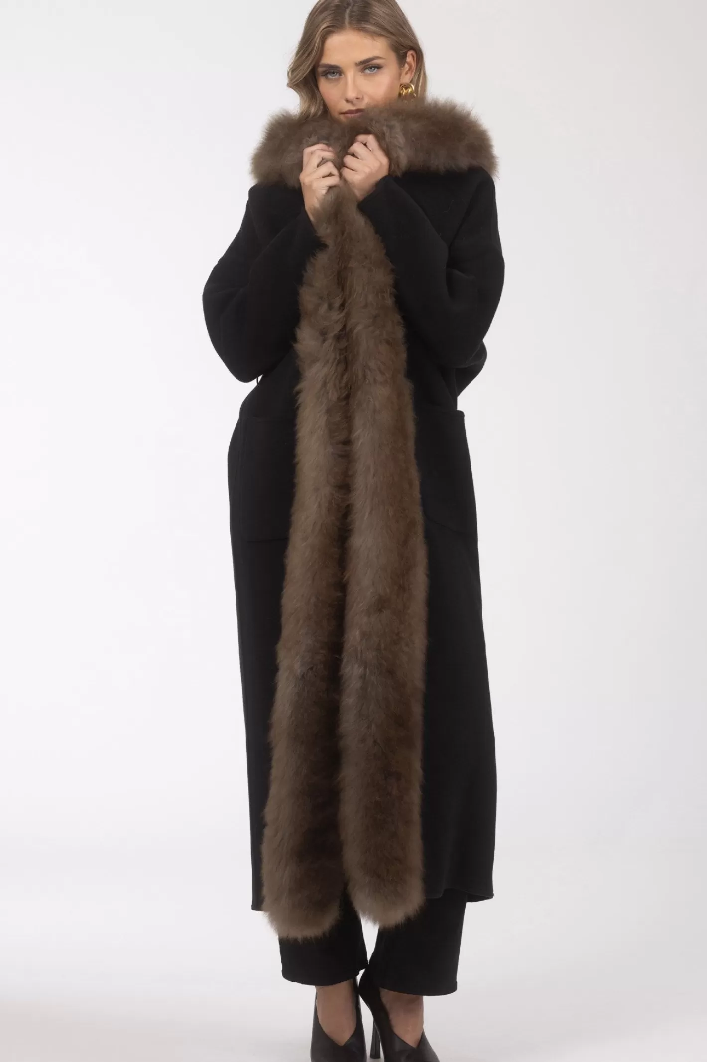 Parka d'hiver femme GORSKI Montréal - Cachemire Loro Piana avec garniture en poils de chèvre sélectionnés