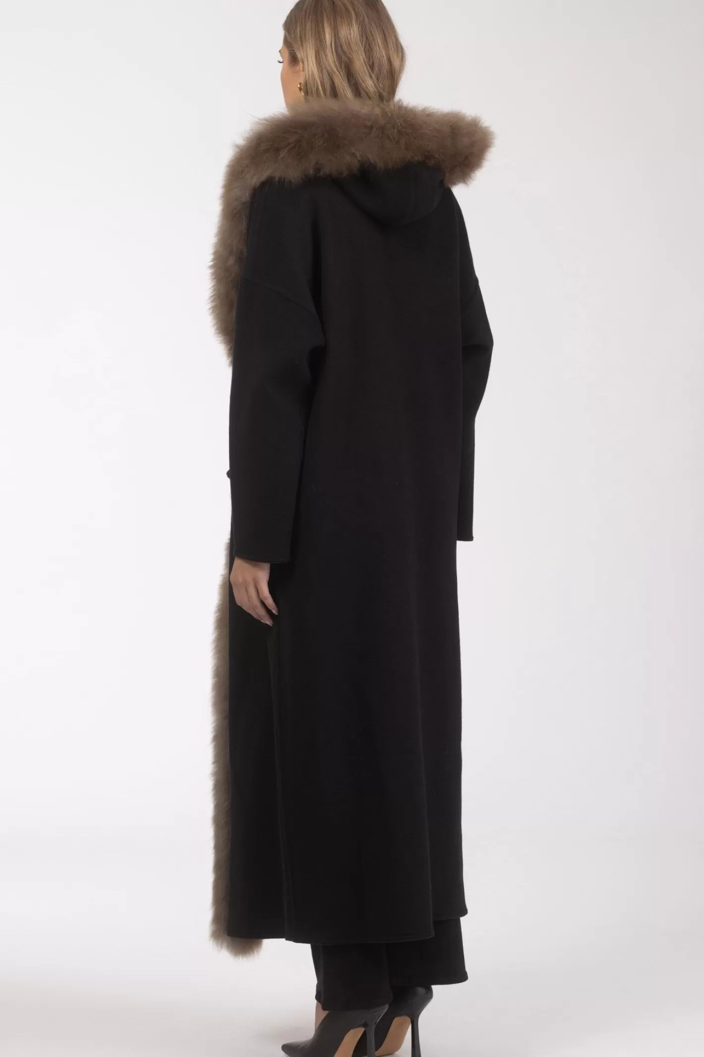 Parka d'hiver femme GORSKI Montréal - Cachemire Loro Piana avec garniture en poils de chèvre sélectionnés