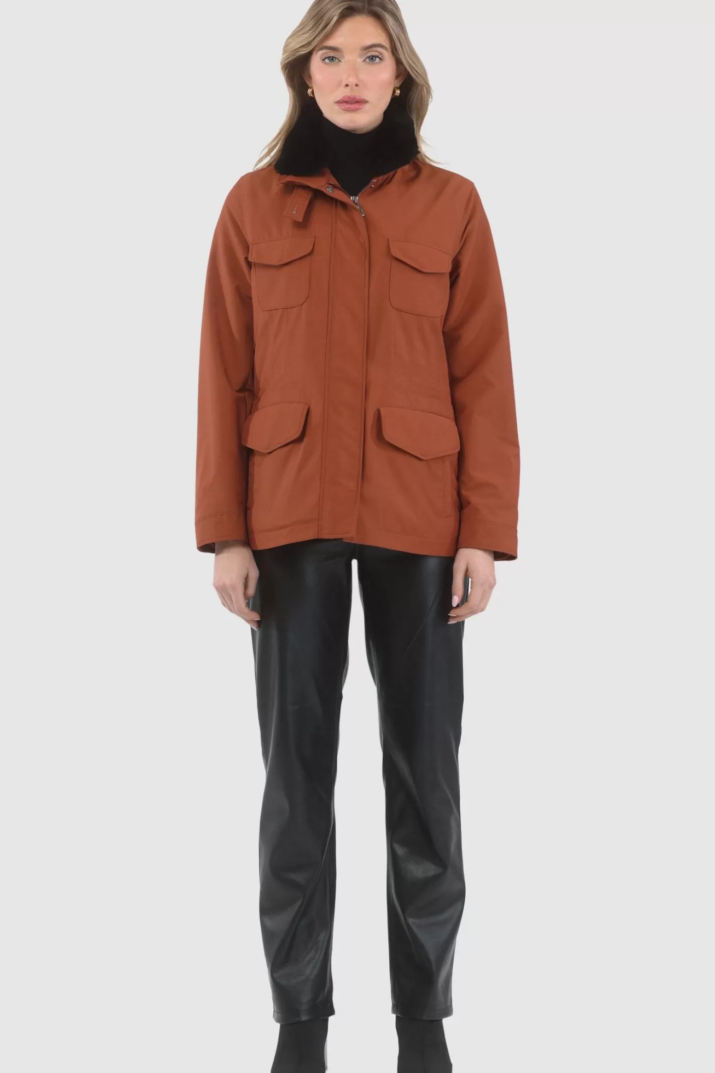 Veste femme GORSKI Montréal - Doudoune technique Storm System Loro Piana avec col en shearling premium détachable et capuche dissimulée