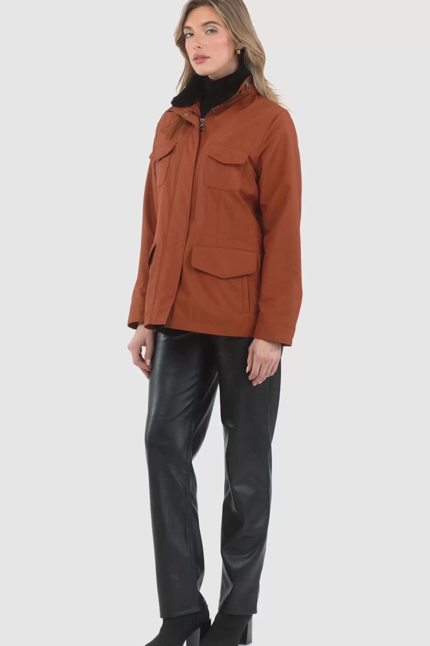 Veste femme GORSKI Montréal - Doudoune technique Storm System Loro Piana avec col en shearling premium détachable et capuche dissimulée