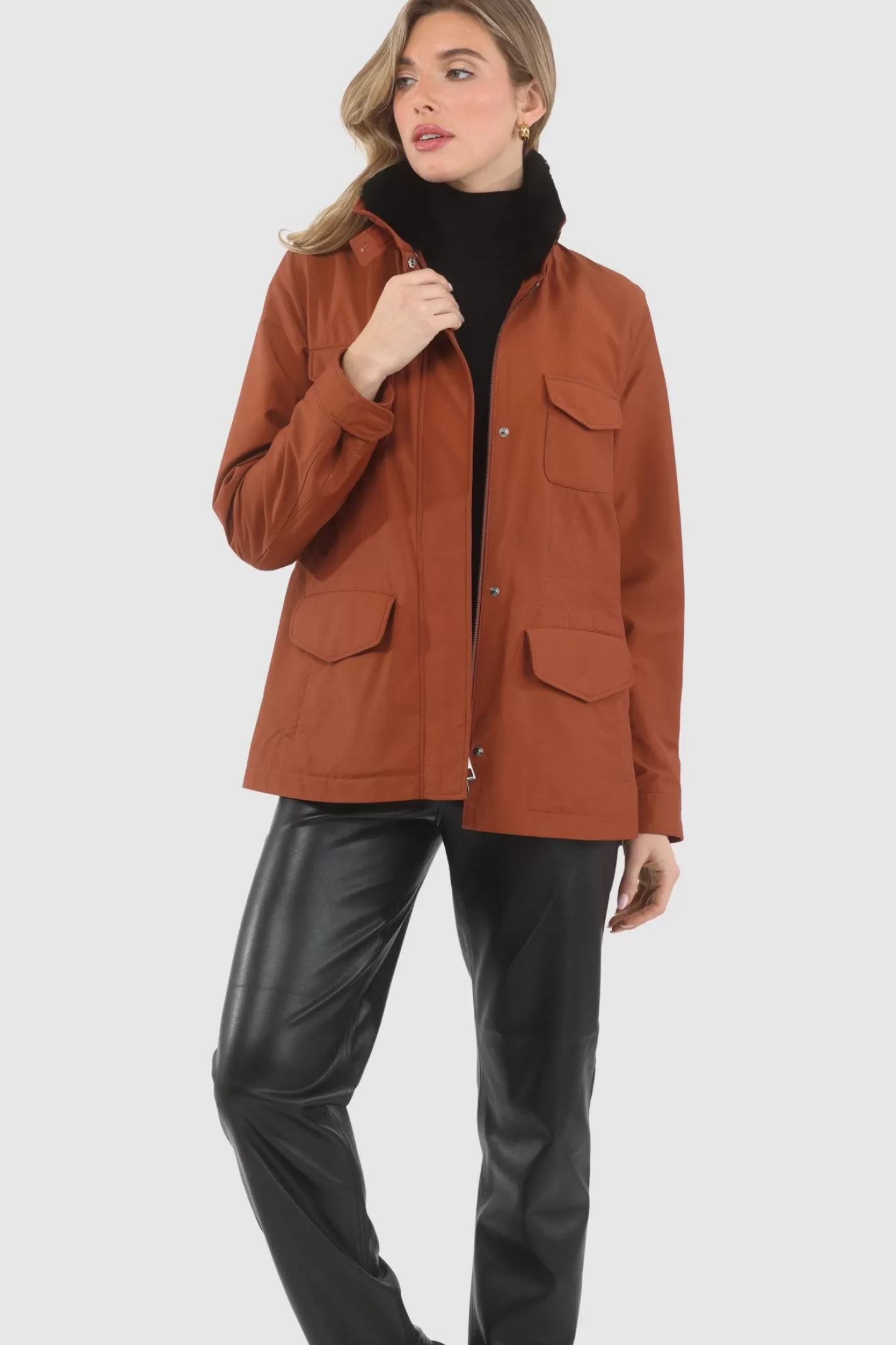 Veste femme GORSKI Montréal - Doudoune technique Storm System Loro Piana avec col en shearling premium détachable et capuche dissimulée