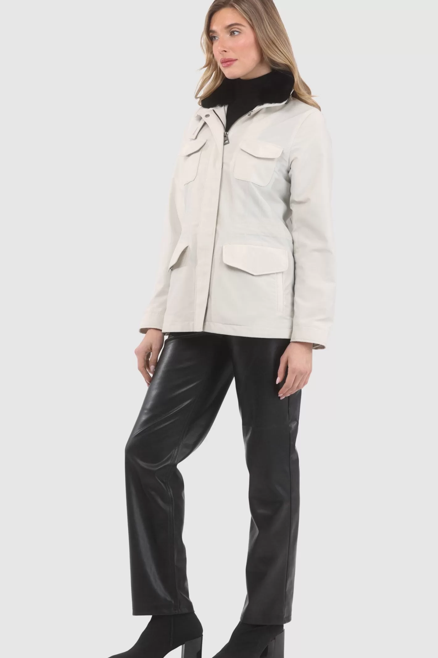 Veste femme GORSKI Montréal - Doudoune technique Storm System Loro Piana avec col en shearling premium détachable et capuche dissimulée