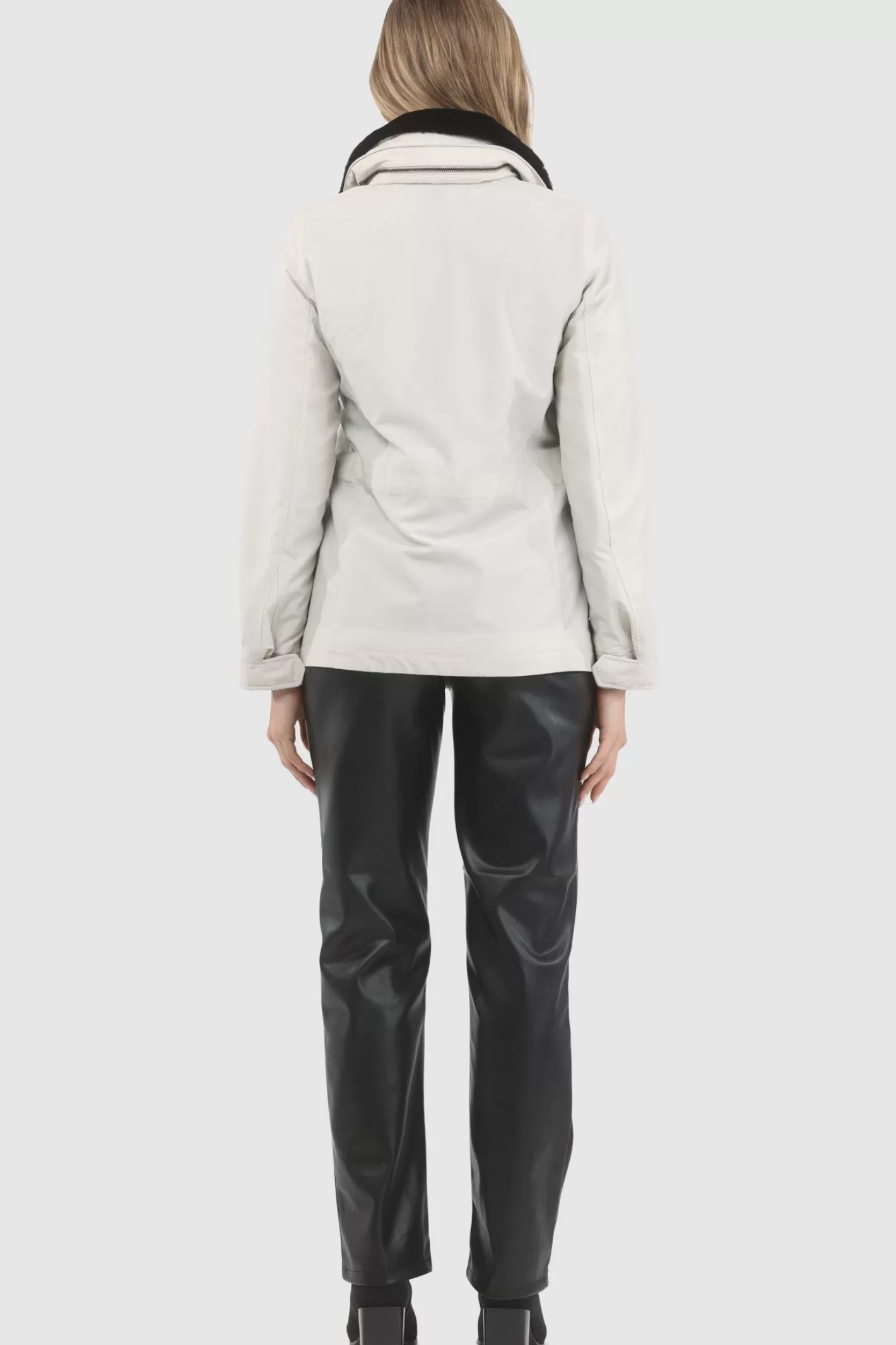 Veste femme GORSKI Montréal - Doudoune technique Storm System Loro Piana avec col en shearling premium détachable et capuche dissimulée