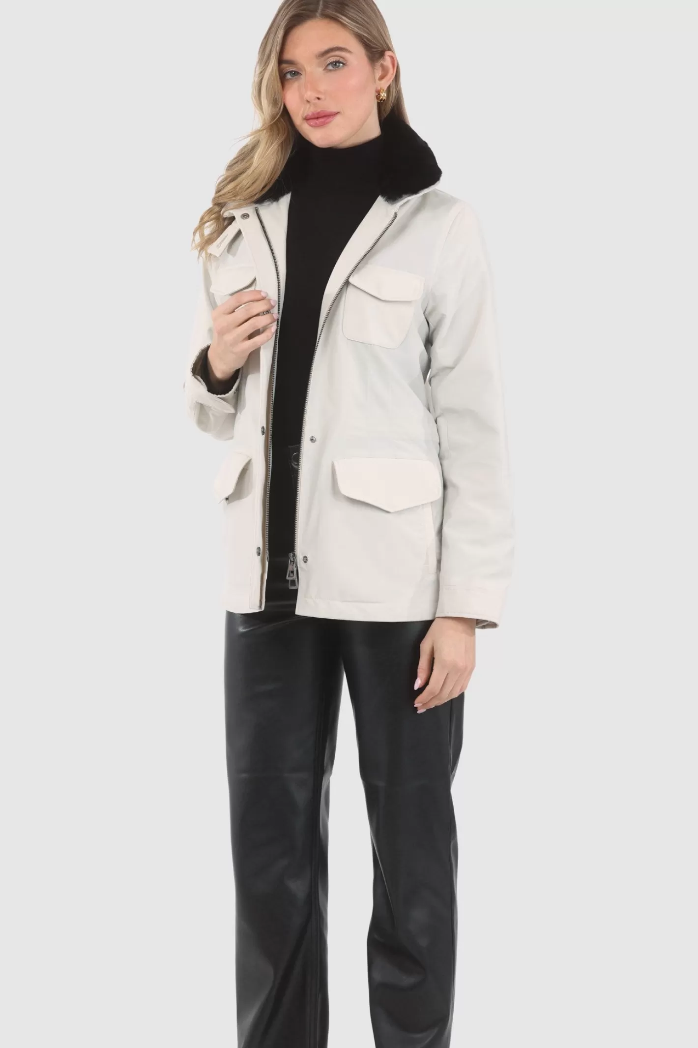 Veste femme GORSKI Montréal - Doudoune technique Storm System Loro Piana avec col en shearling premium détachable et capuche dissimulée