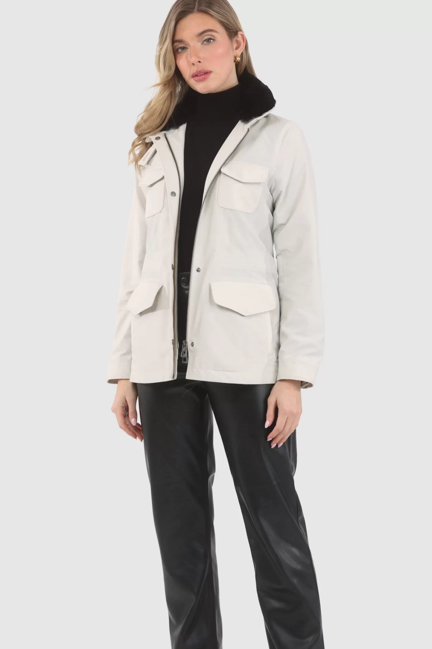 Veste femme GORSKI Montréal - Doudoune technique Storm System Loro Piana avec col en shearling premium détachable et capuche dissimulée