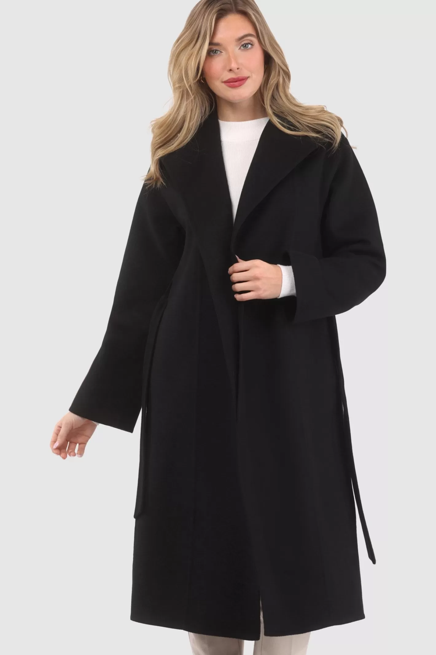 Manteau court pour femme en laine Loro Piana avec ceinture - Style urbain GORSKI Montréal