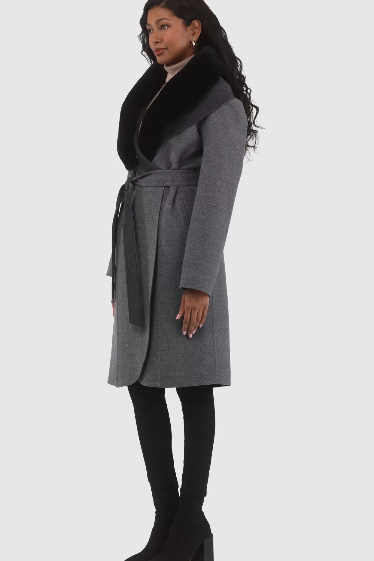 Manteau droit pour femme GORSKI Montréal en laine Loro Piana avec col détachable en agneau shearling de qualité supérieure