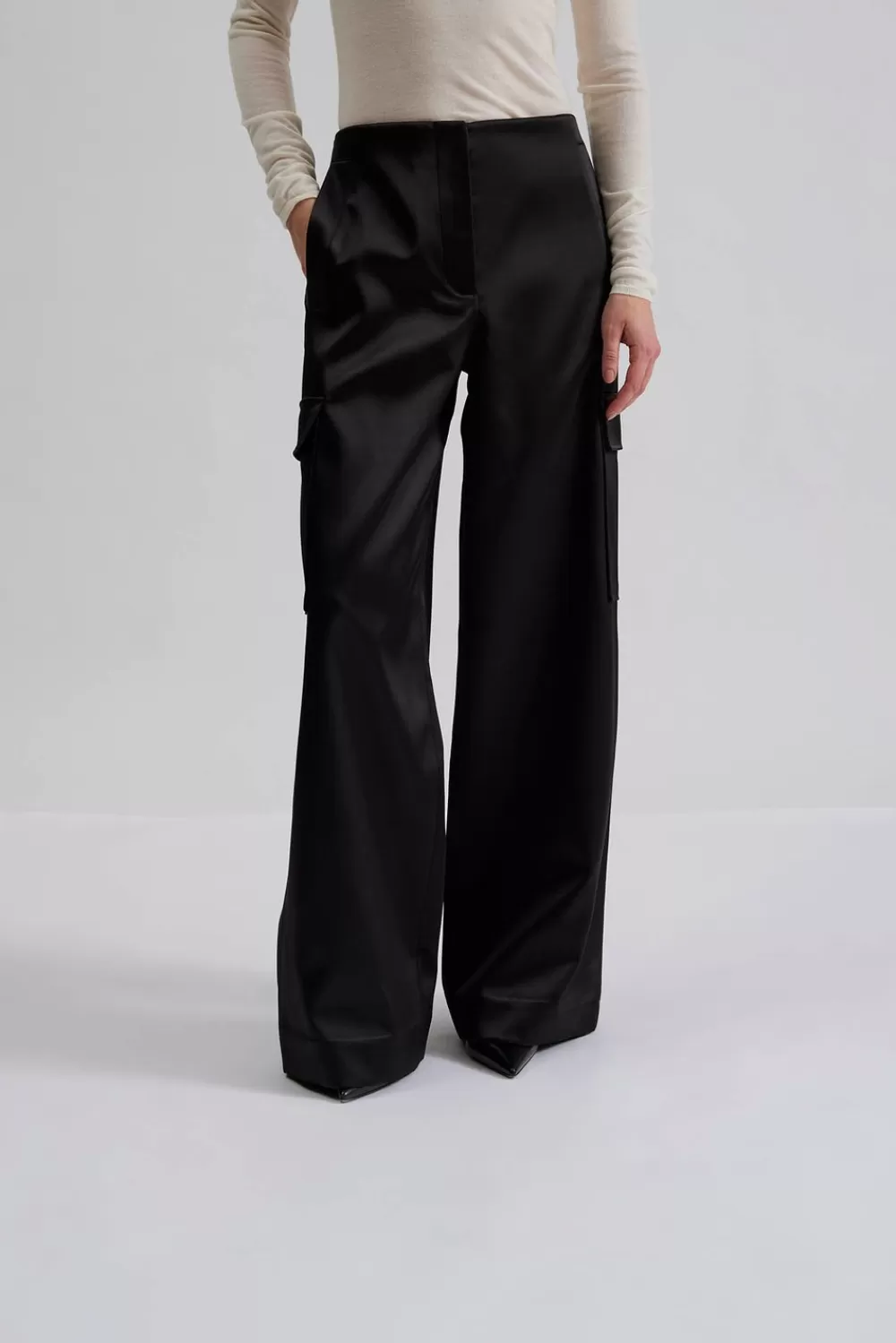 Pantalon slim vanillé Malina Madilyn - Coupe fluide printanière avec ceinture ajustable