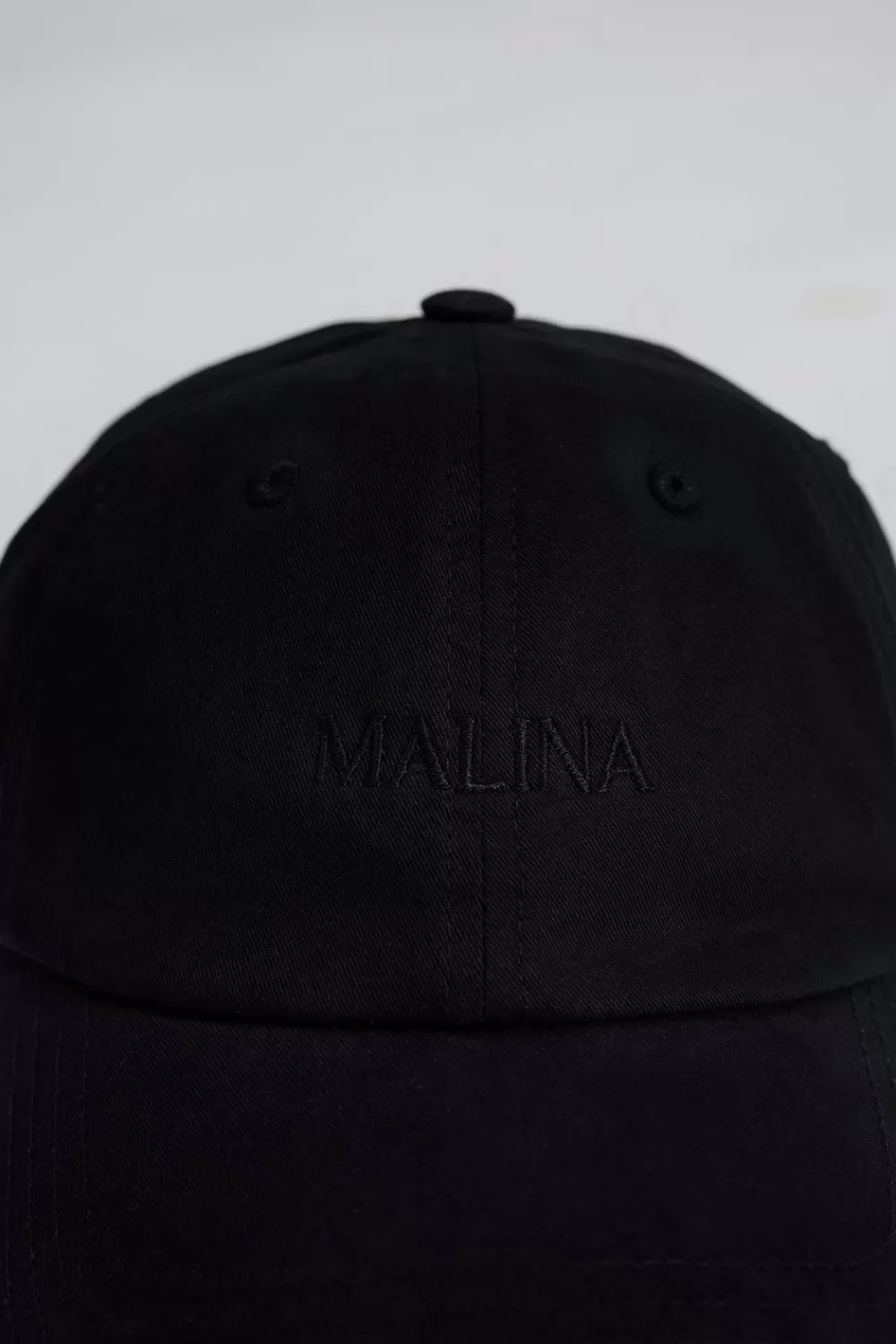 Casquette Urbaine Malina - Modèle Noir Élégant à Prix Léger