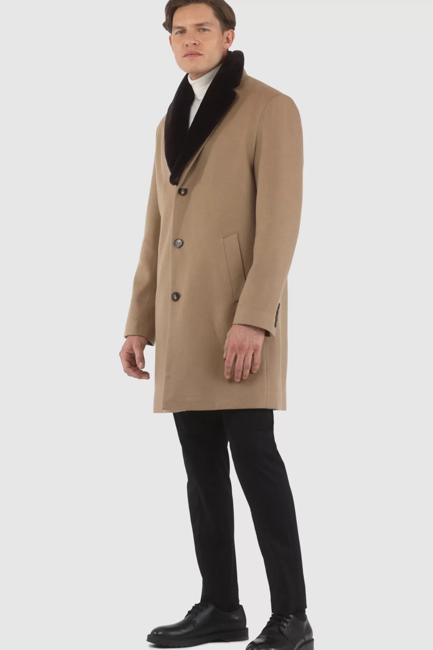 Manteau court pour homme en cachemire Loro Piana avec col détachable en agneau shearling sélectionné - GORSKI Montréal