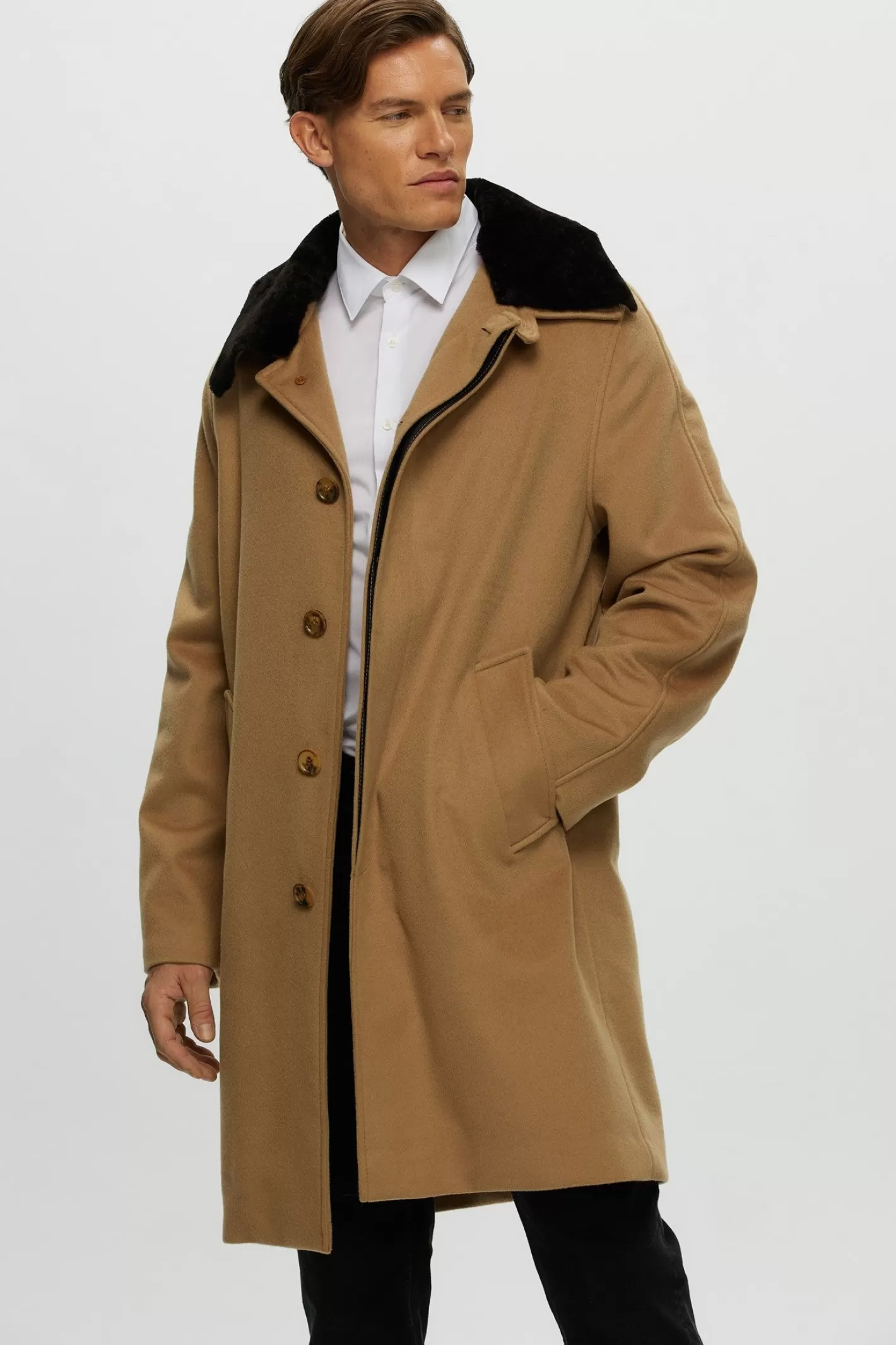 Manteau court pour homme en cachemire Loro Piana - Col en agneau shearling sélectionné amovible par GORSKI Montréal