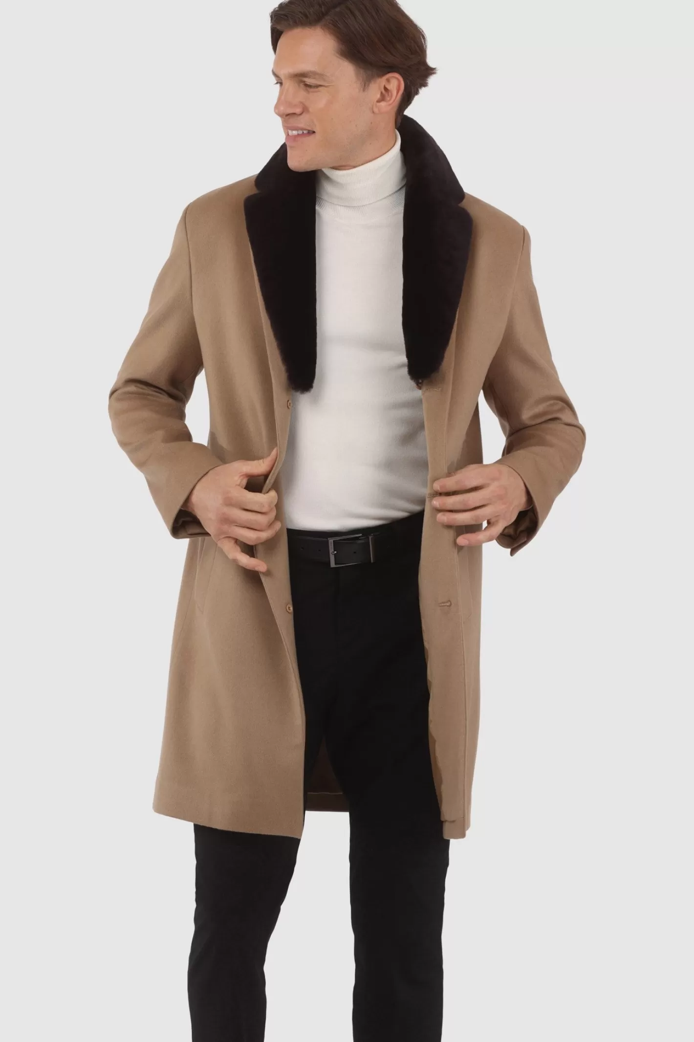 Manteau court pour homme en cachemire Loro Piana avec col détachable en agneau shearling sélectionné - GORSKI Montréal