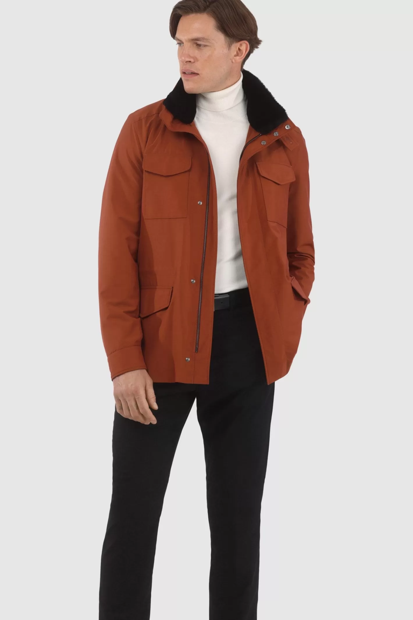 Veste pour homme GORSKI Montréal – Doudoune imperméable avec doublure Storm System de Loro Piana, col en agneau shearling amovible et capuche intégrée