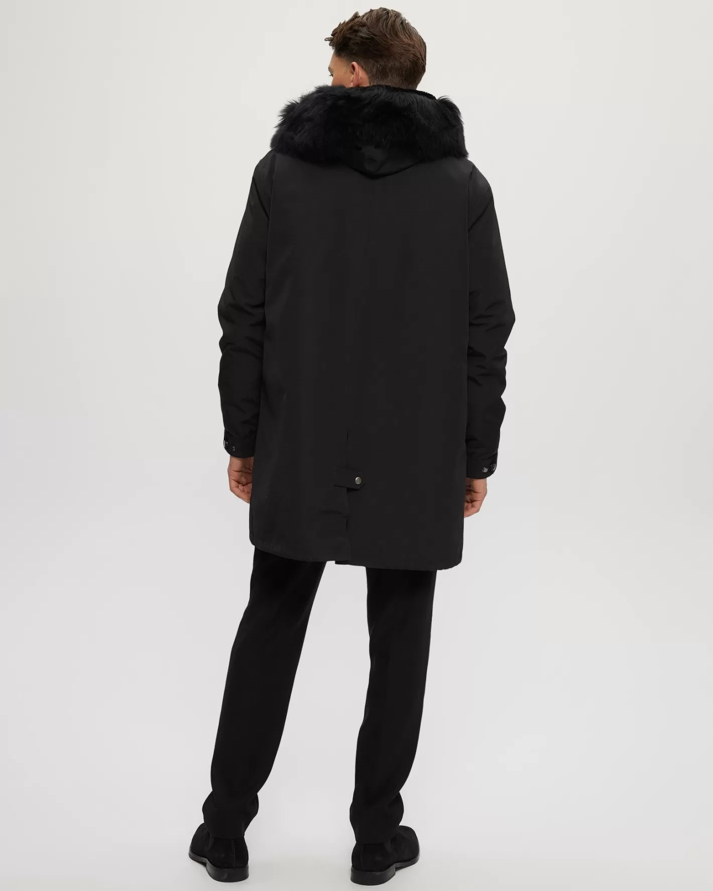 Parka d'hiver élégant pour homme GORSKI Montréal – Doublure en agneau shearling sélectionné et capuche bordée d'un style smoking raffiné
