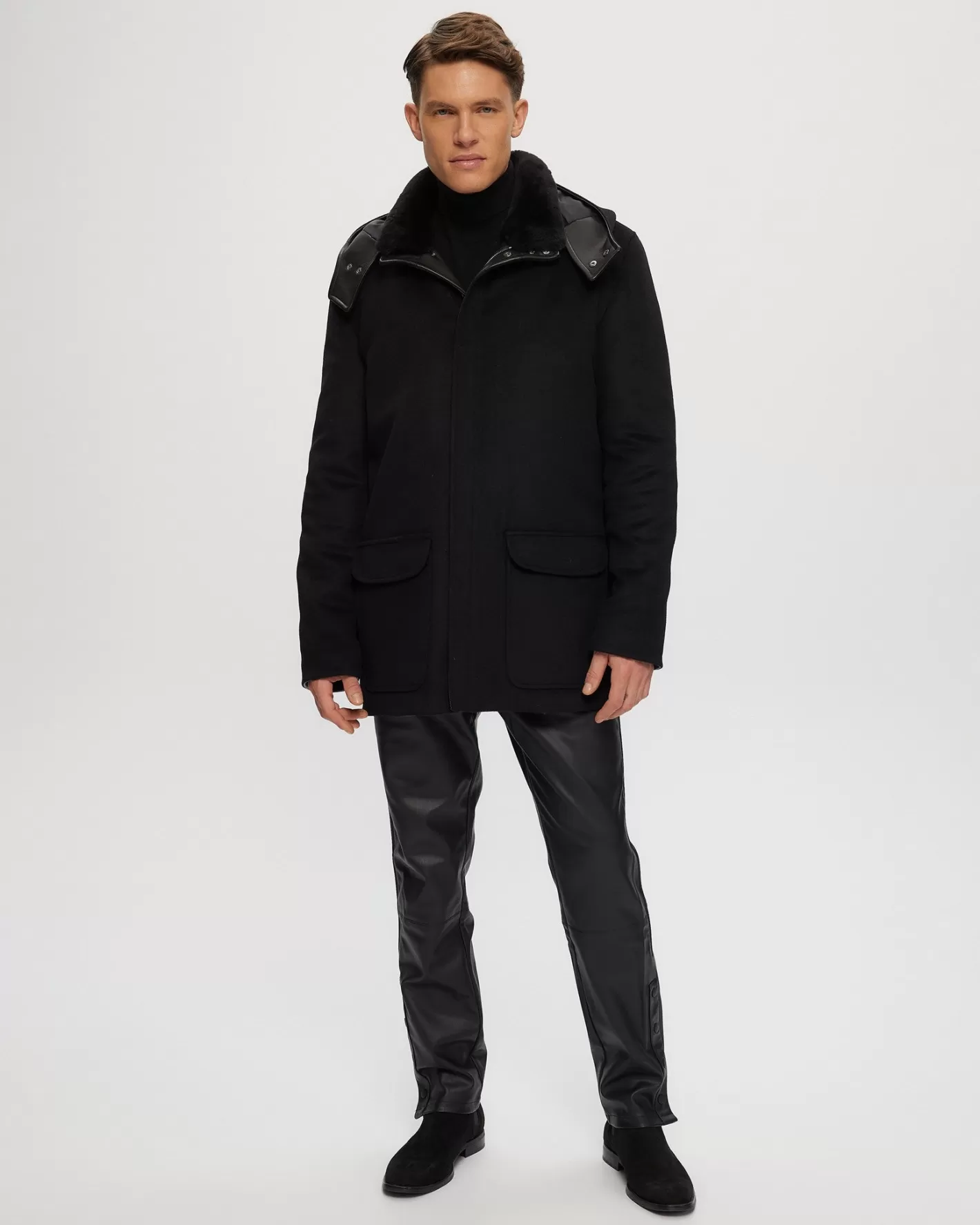 Parka d'Hiver GORSKI Montréal pour Homme - Capuche Amovible et Col en Agneau Shearling - Manteau en Laine Épaisse Coupe-Vent 

(Note: J'ai restructuré la formulation pour une lecture plus naturelle en français courant, ajouté des détails contextuels comme 