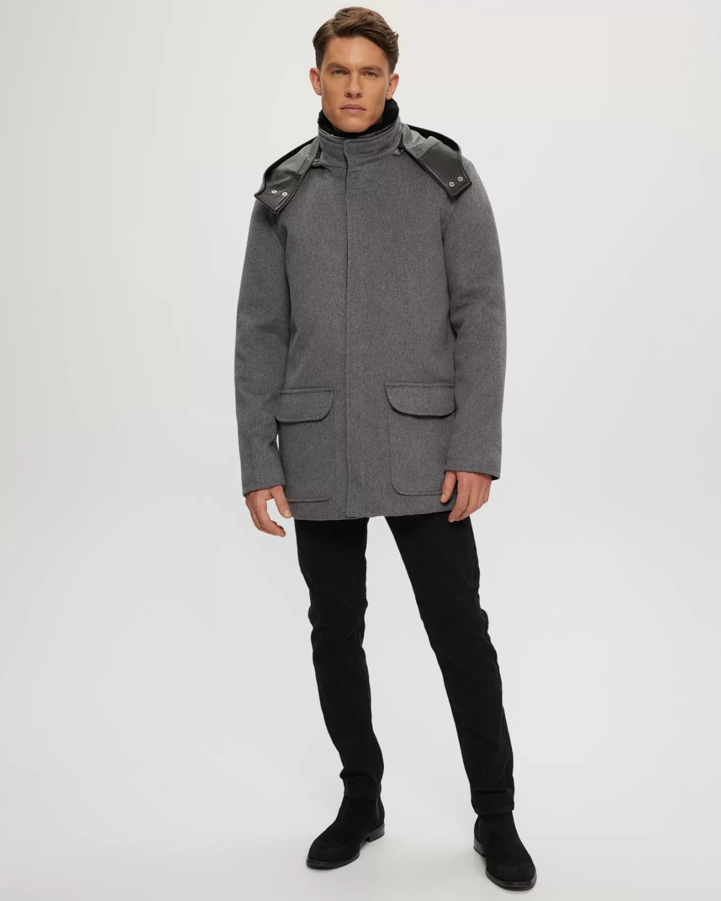 Parka d'Hiver GORSKI Montréal pour Homme - Capuche Amovible et Col en Agneau Shearling - Manteau en Laine Épaisse Coupe-Vent 

(Note: J'ai restructuré la formulation pour une lecture plus naturelle en français courant, ajouté des détails contextuels comme 
