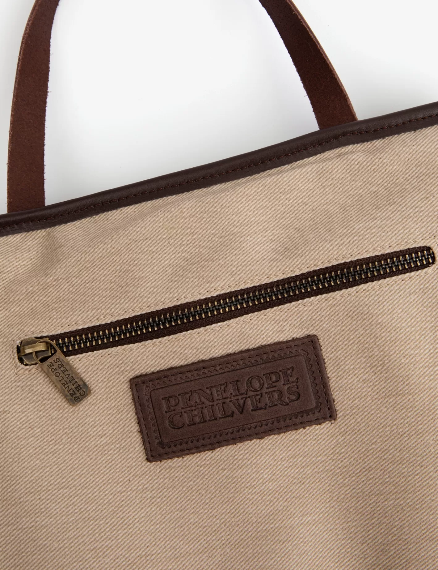 Sacs à Main Velours Miniatures – Élégance Discrète pour un Style Tendance